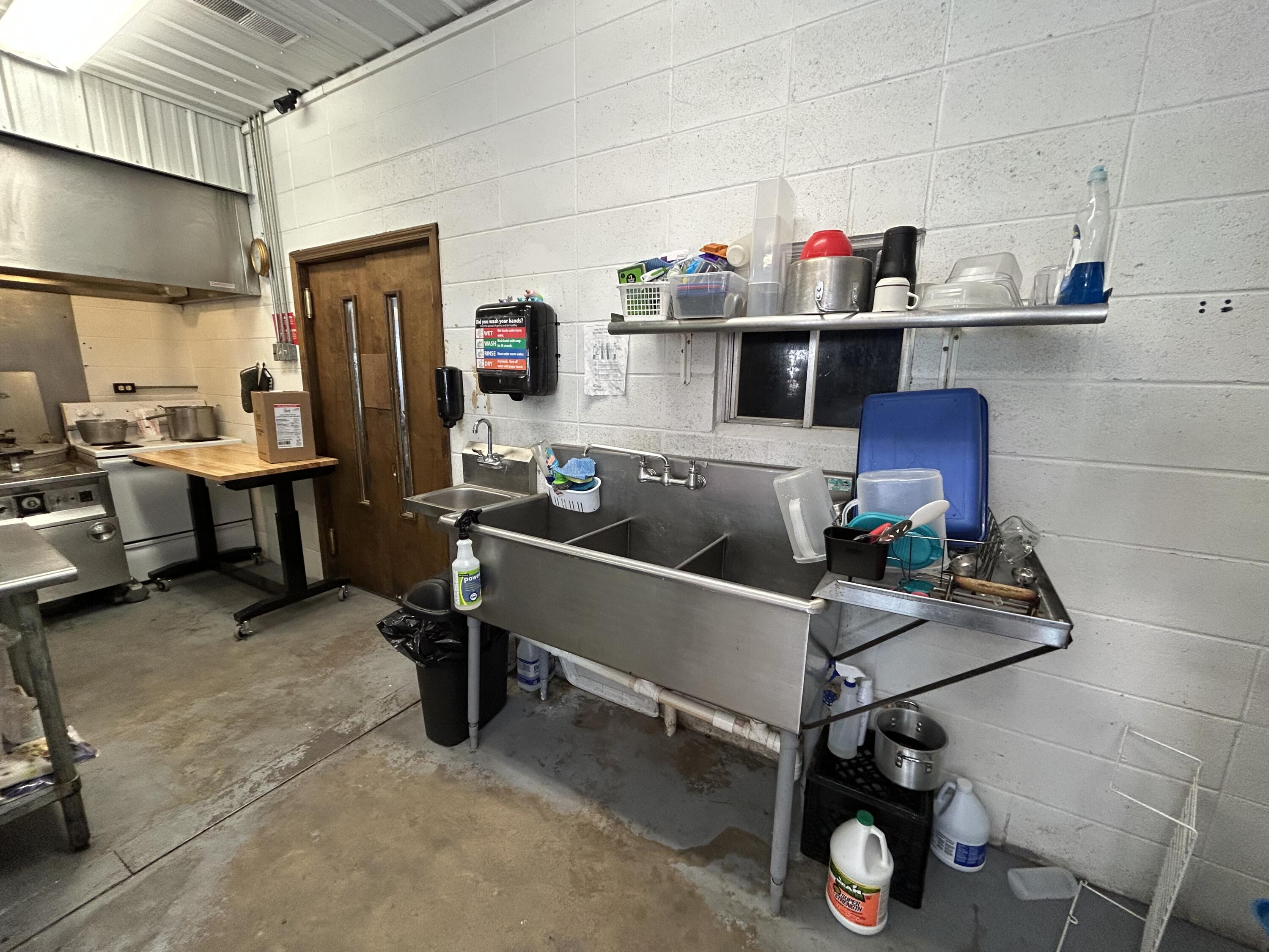 304 South Market Street Property Photo 15