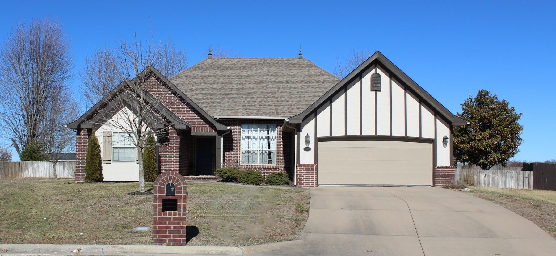 220 Steury Road Property Photo