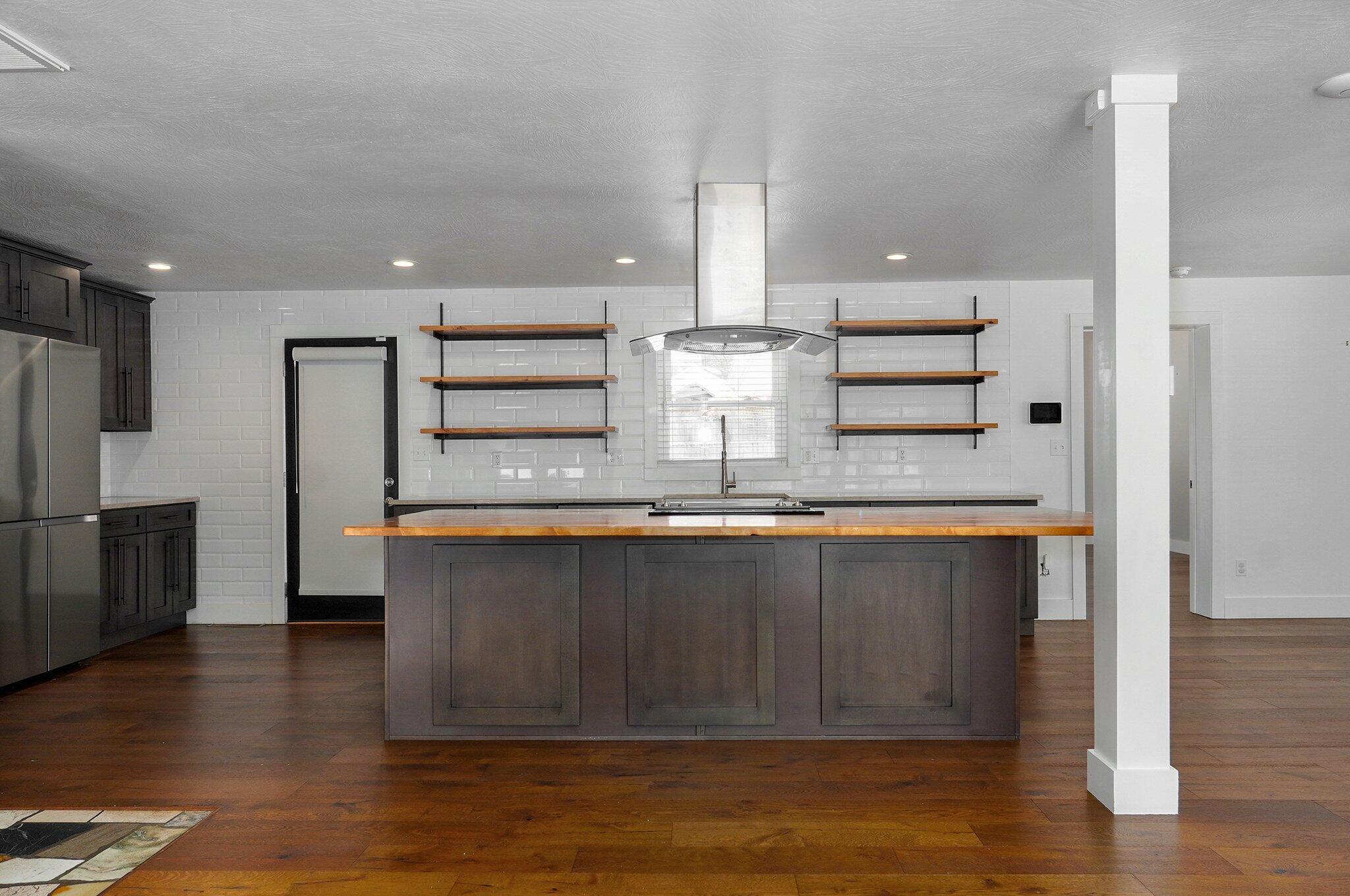 2443 East Greenwood Street Property Photo 11