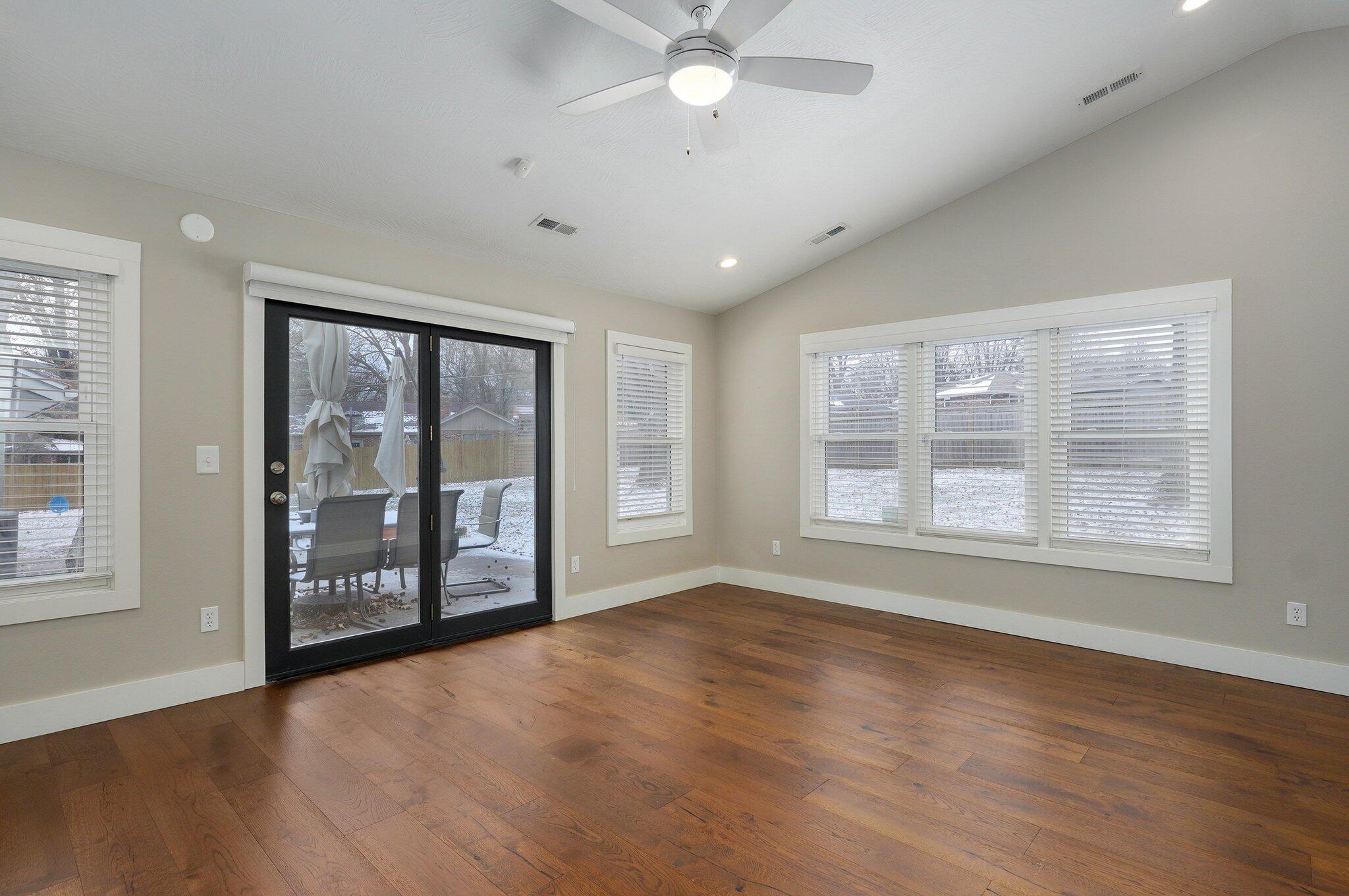 2443 East Greenwood Street Property Photo 18