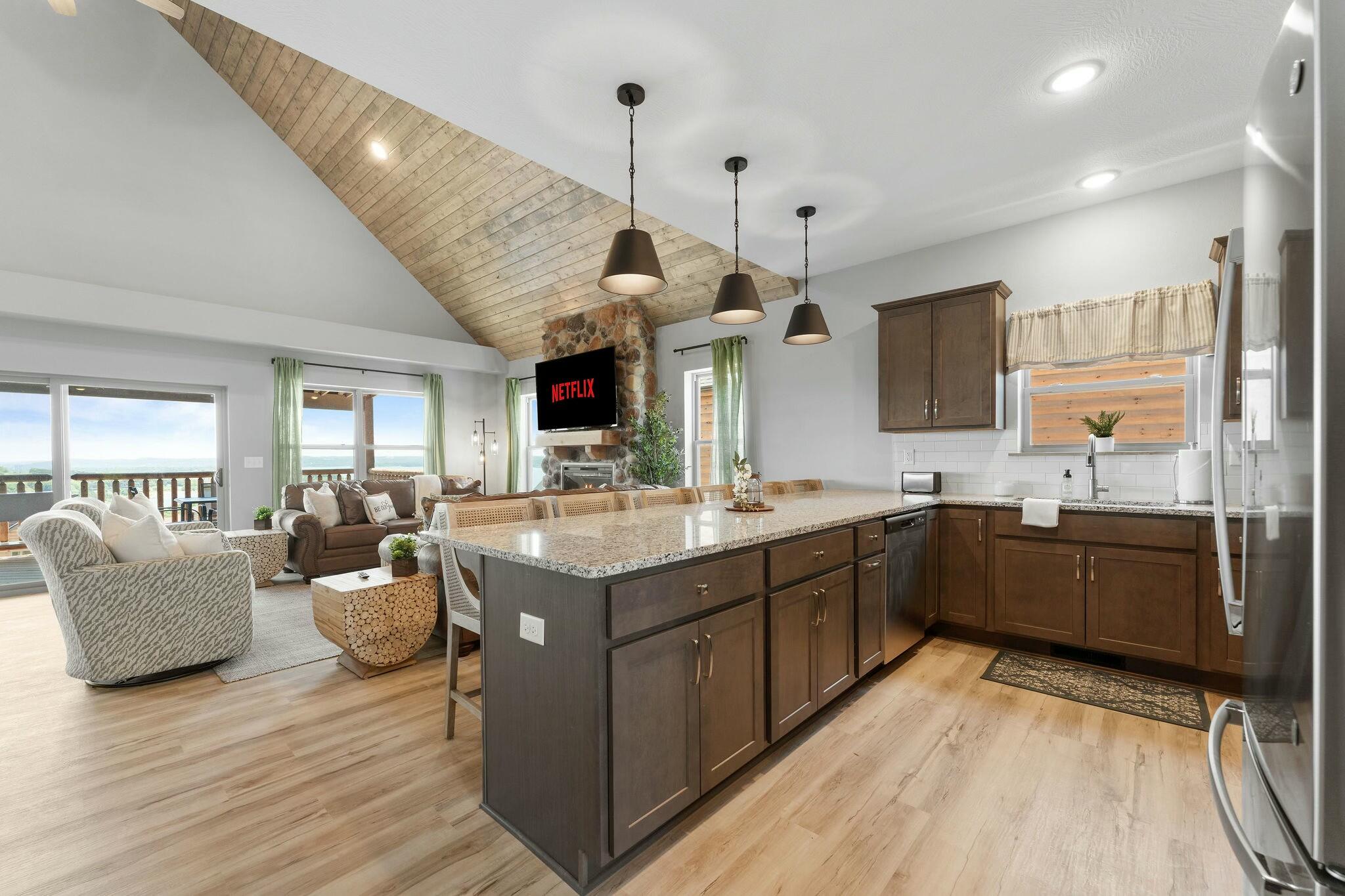 127 Summertime Court Property Photo 7
