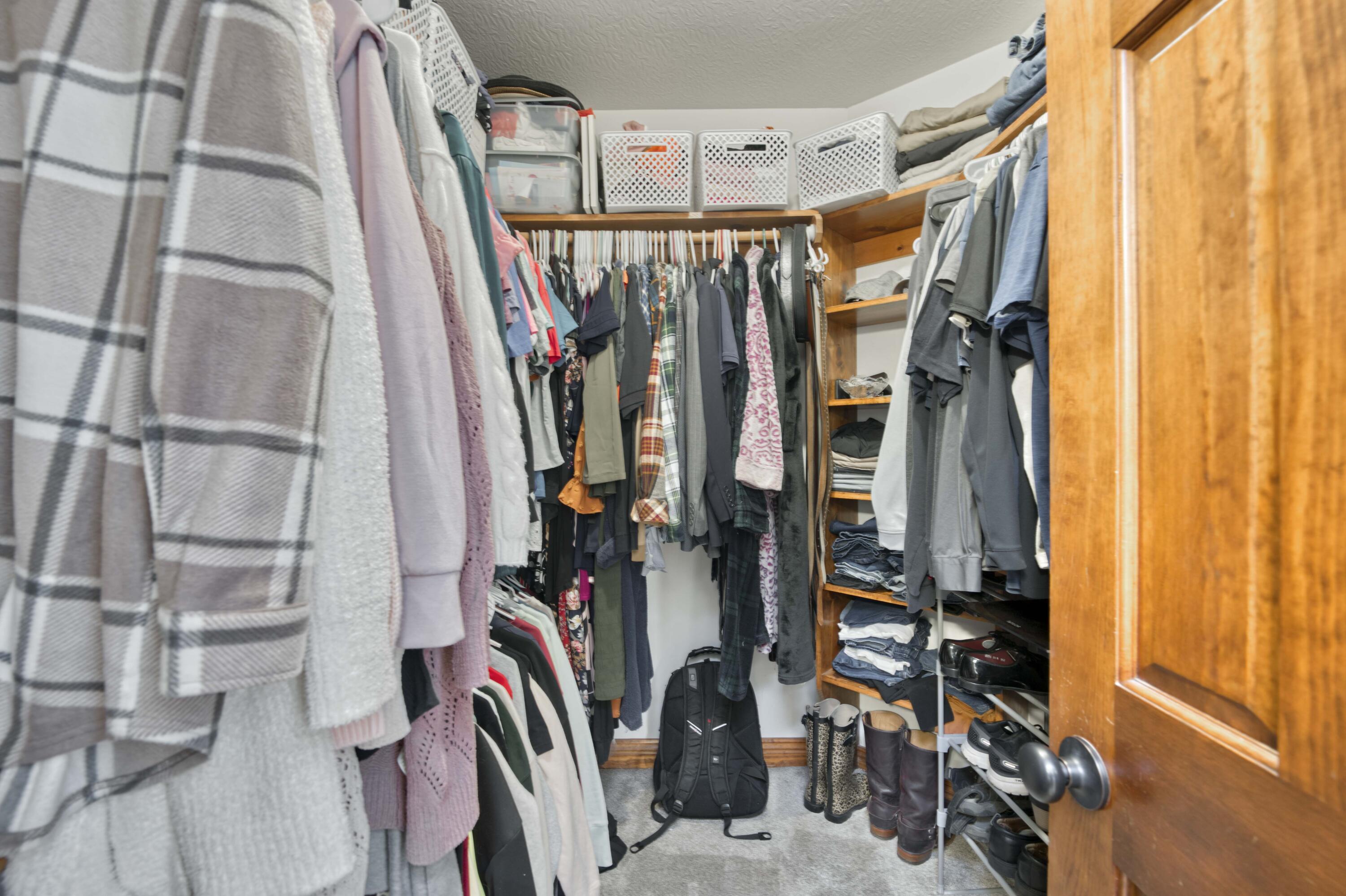 787 West Kingsway Drive Property Photo 27