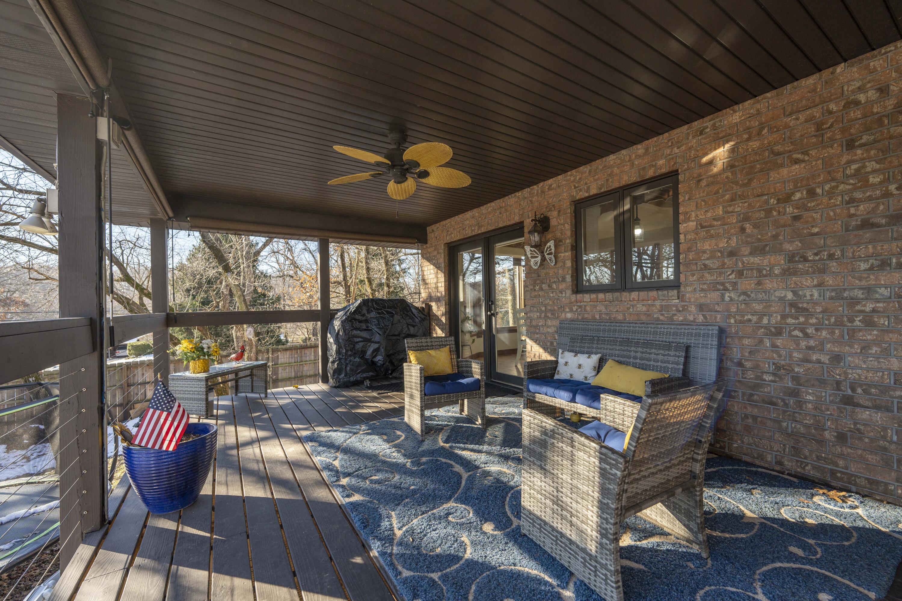 787 West Kingsway Drive Property Photo 60