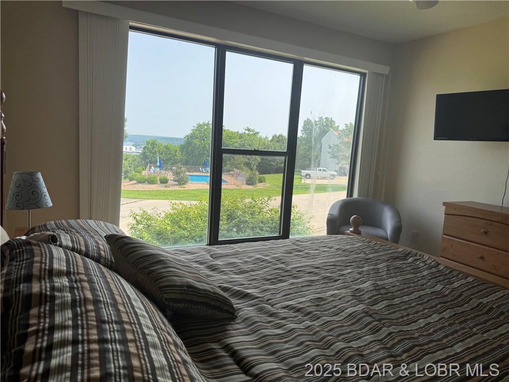 85 La Jolla Drive Property Photo 4