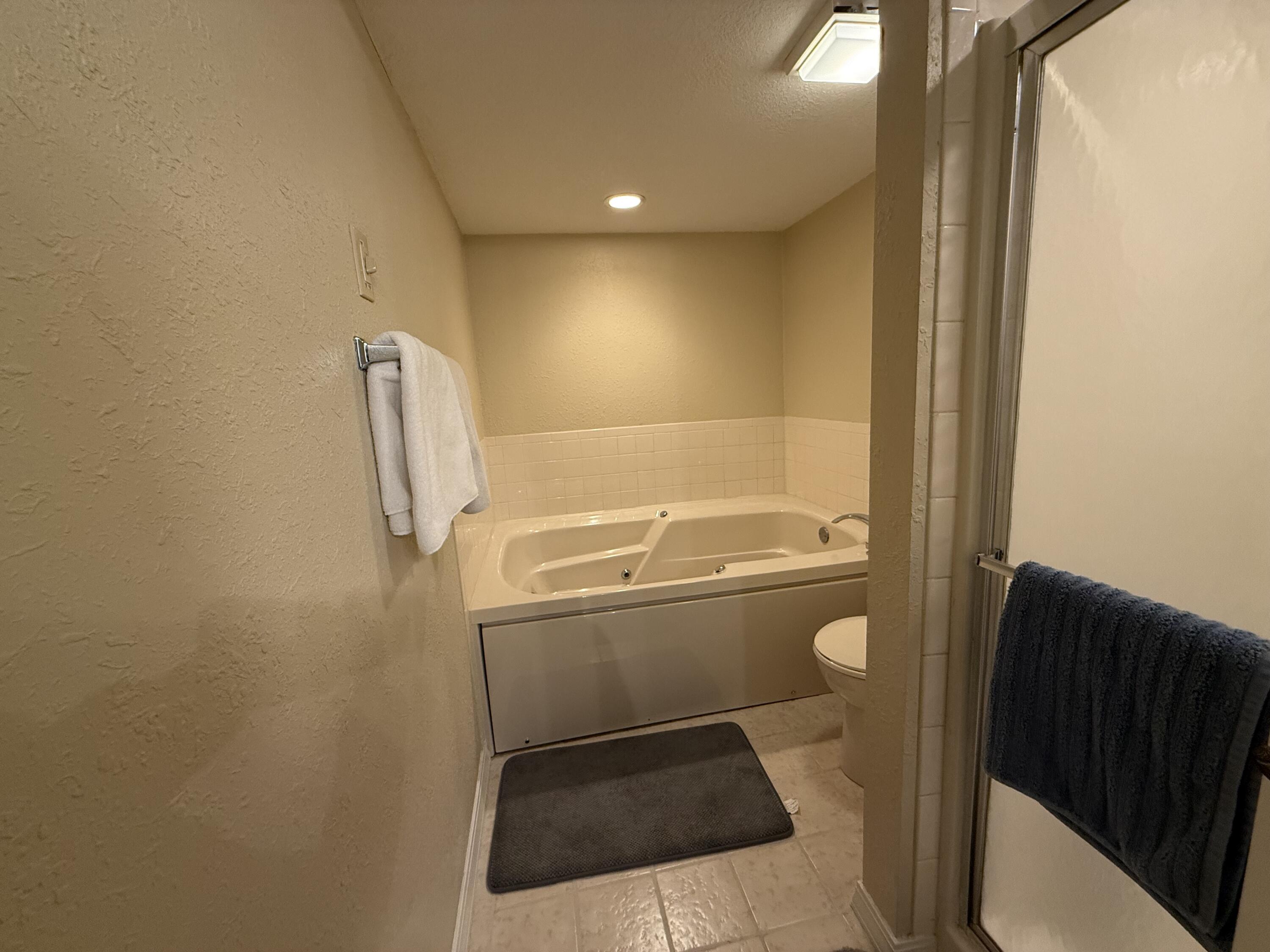 85 La Jolla Drive Property Photo 16