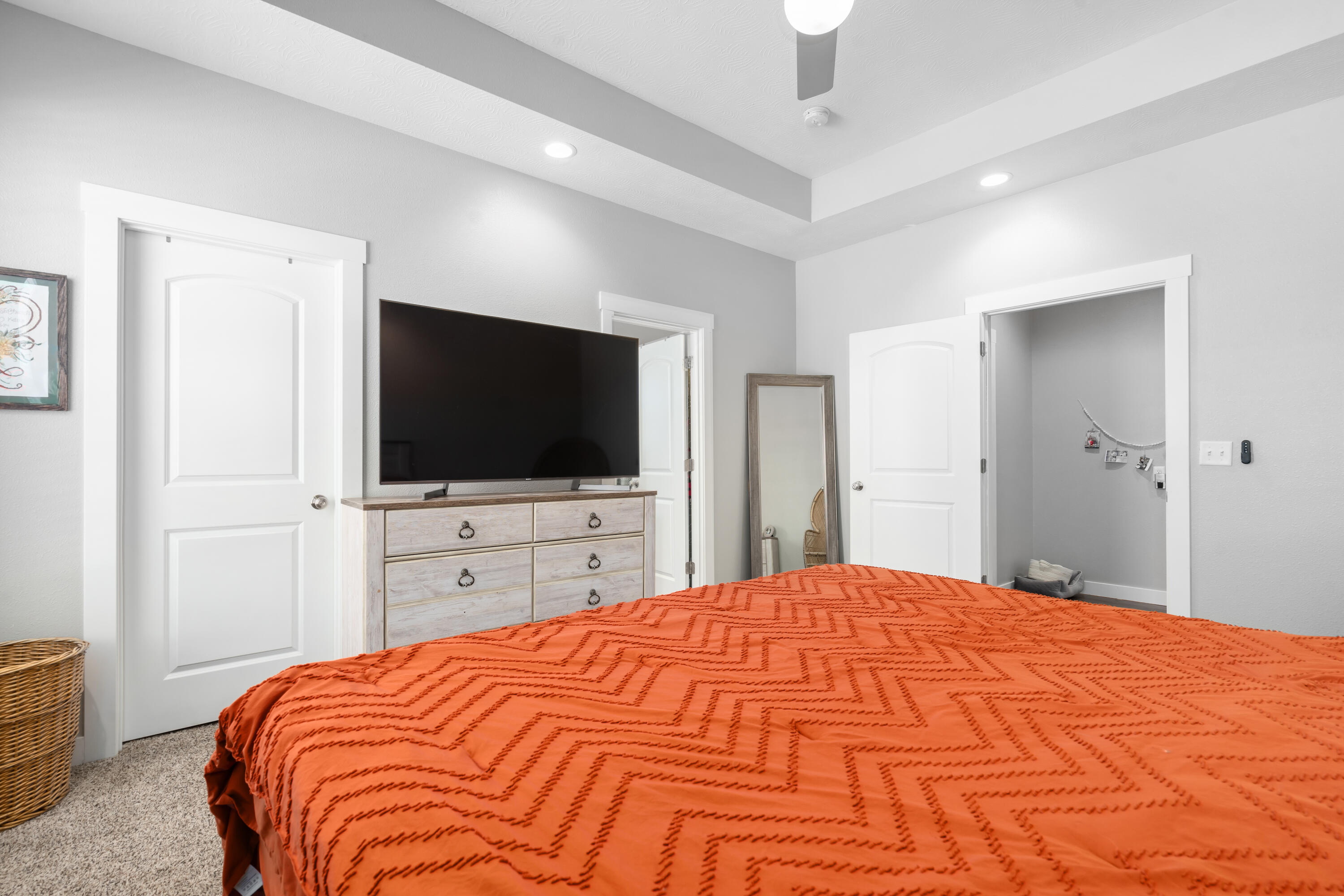 2440 South Durango Drive Property Photo 15
