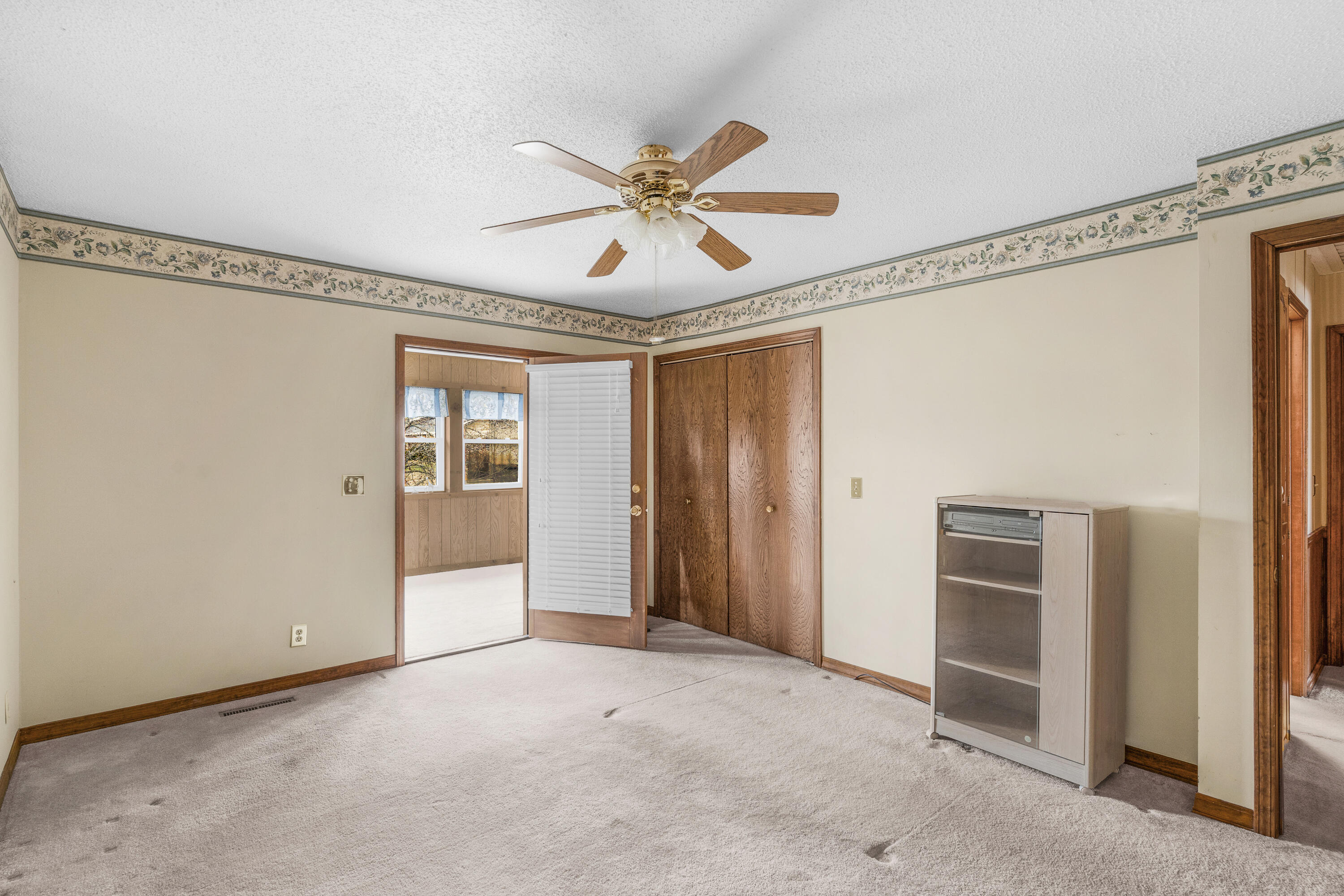601 East Mccracken Road Property Photo 23