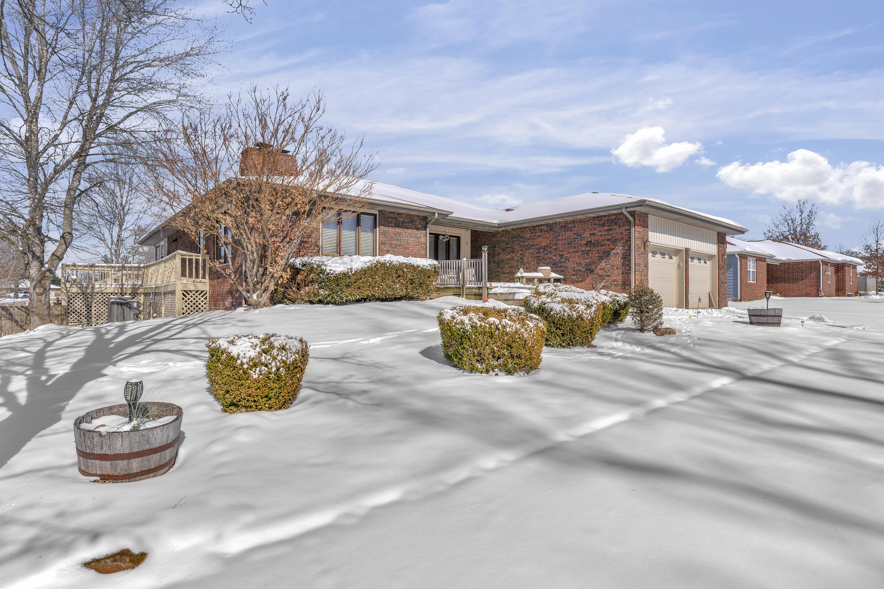601 East Mccracken Road Property Photo 44