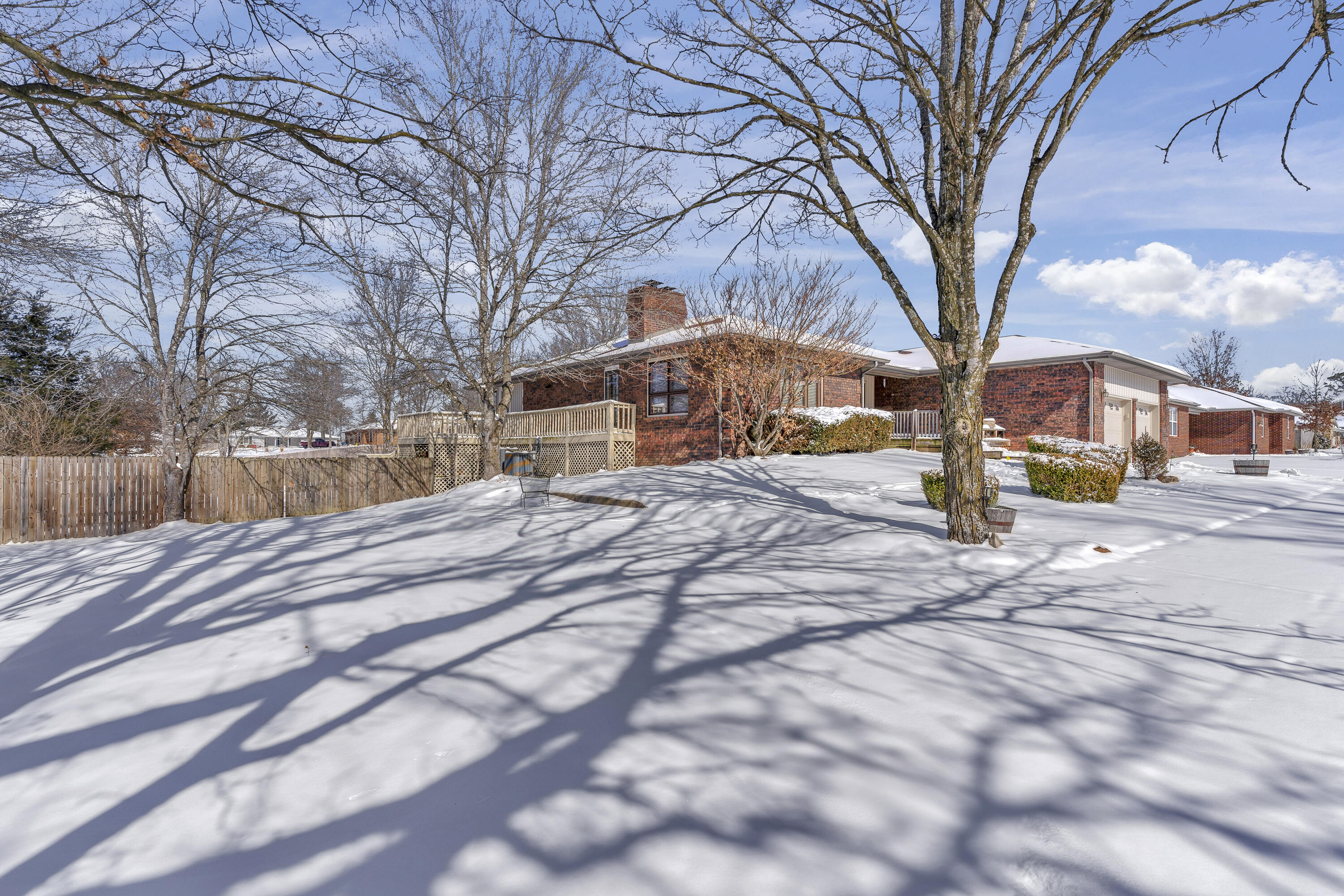 601 East Mccracken Road Property Photo 45