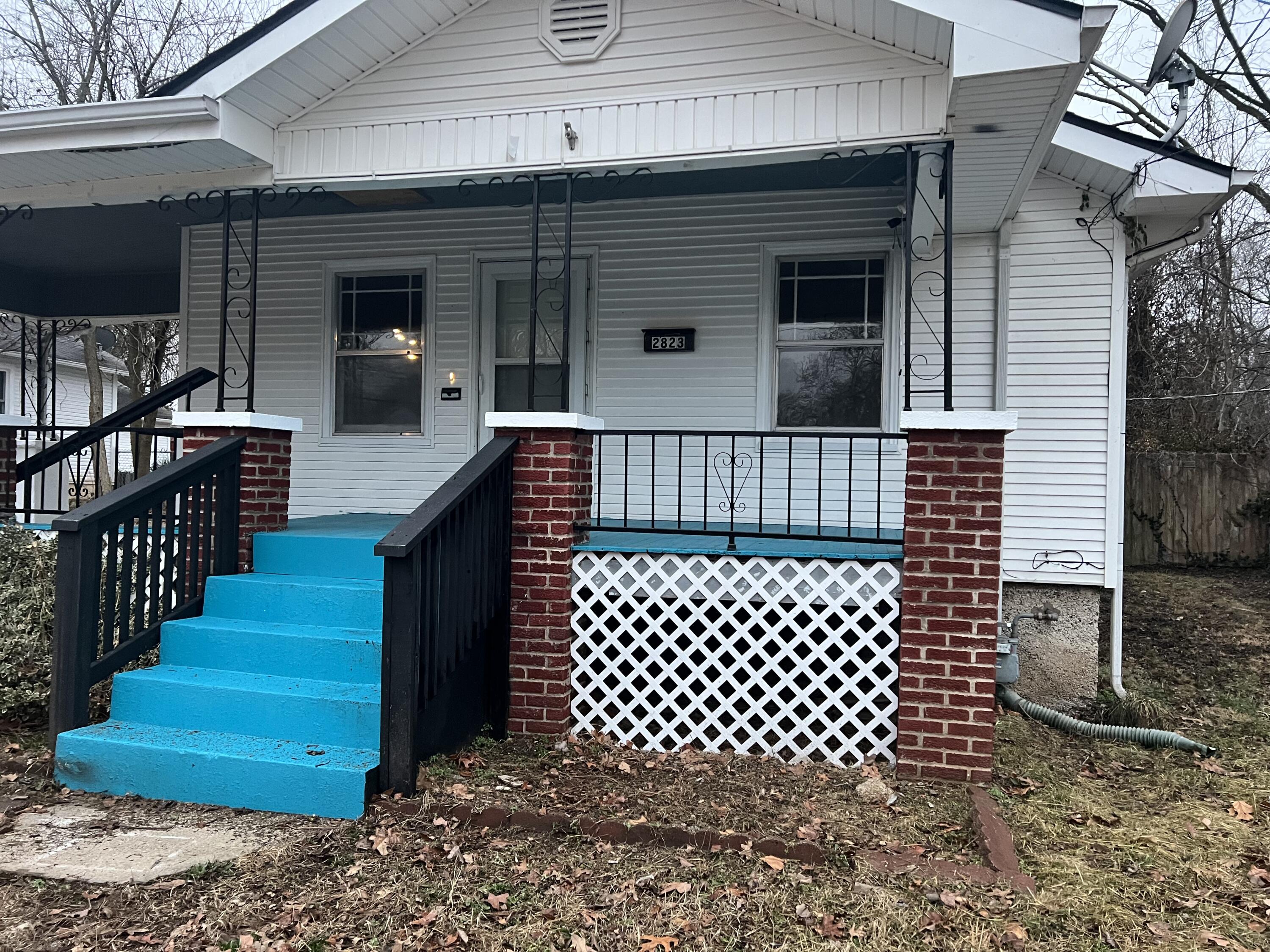 2823 North Grant Avenue Property Photo 1