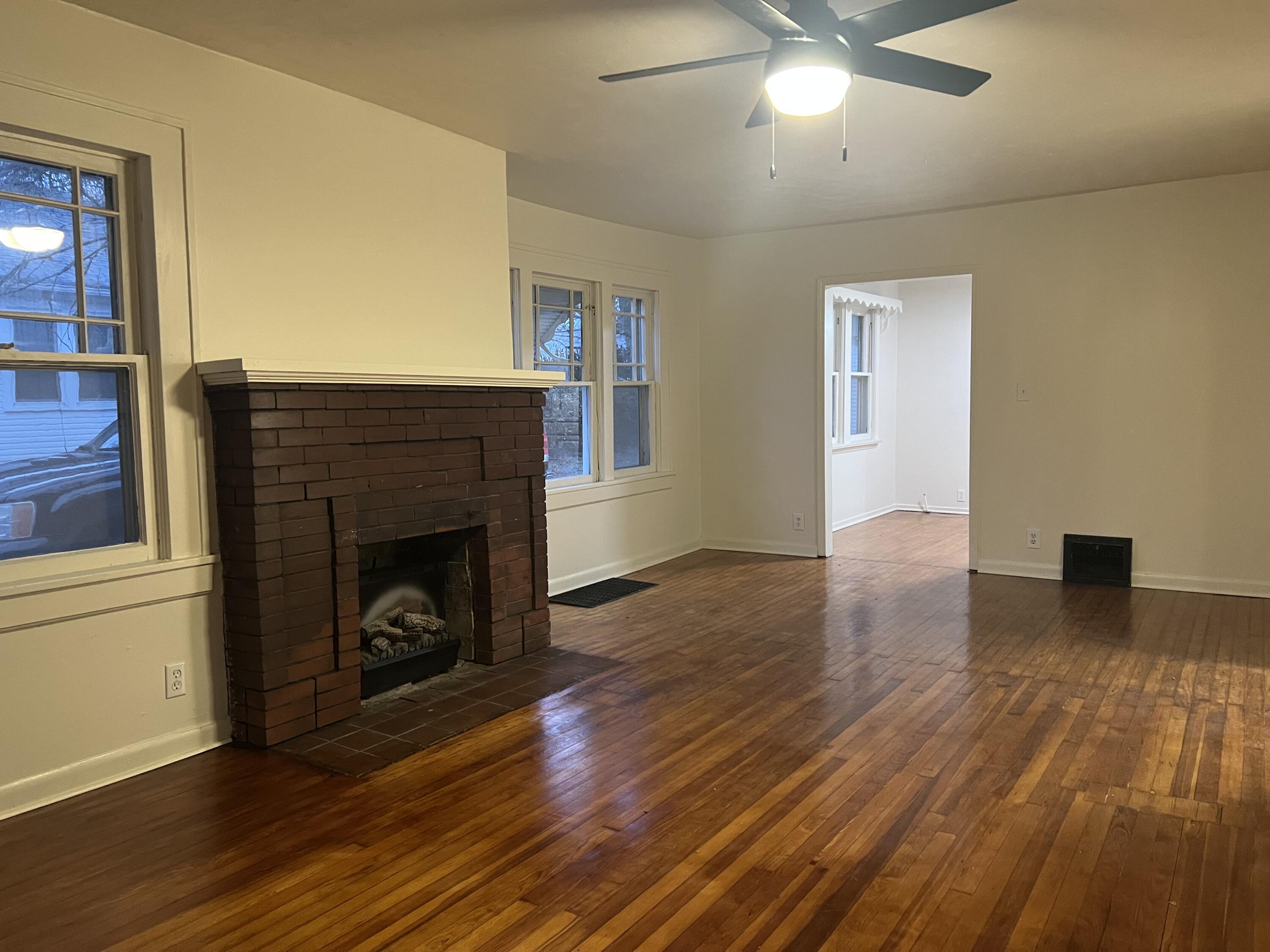 2823 North Grant Avenue Property Photo 4