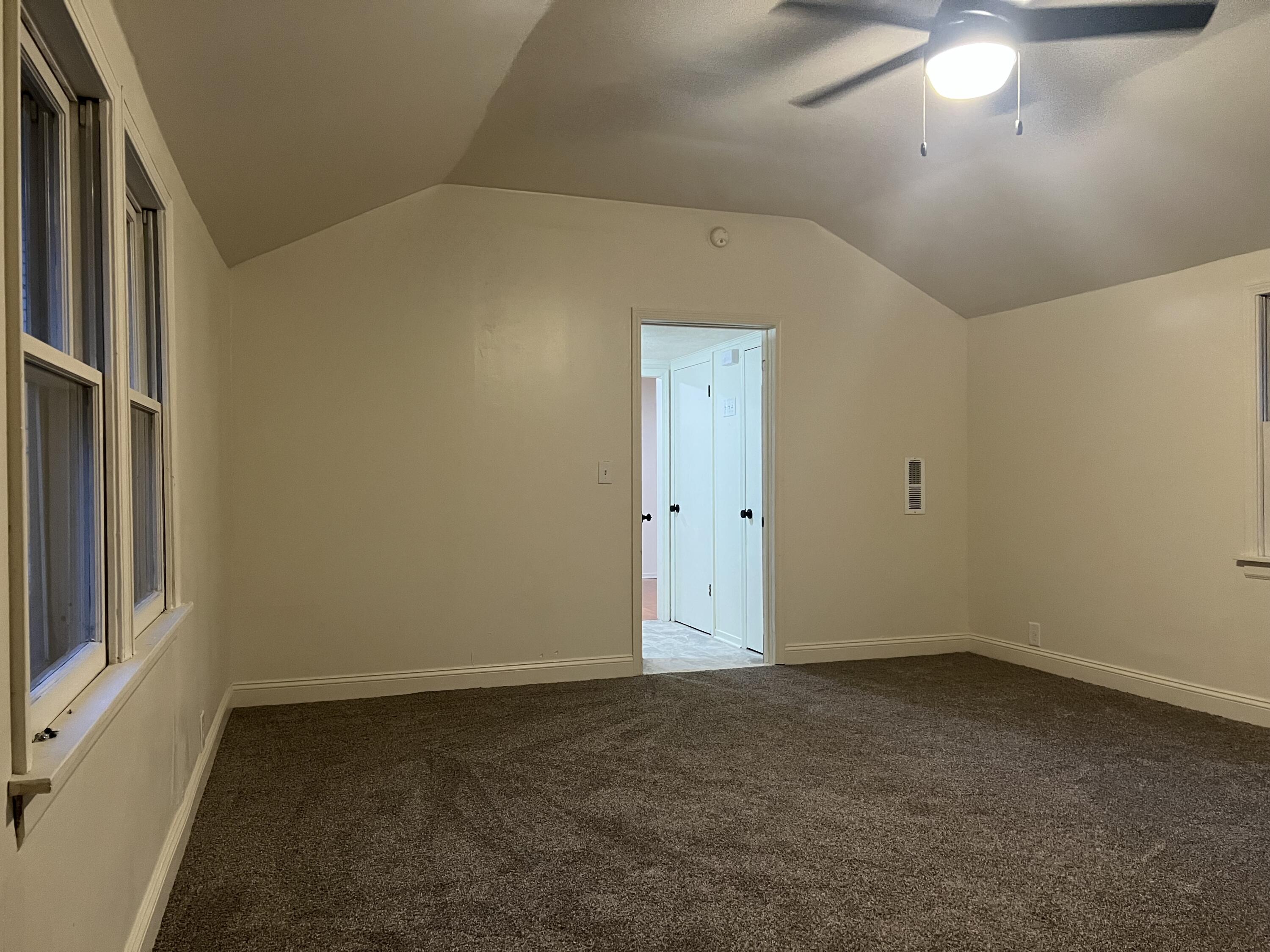 2823 North Grant Avenue Property Photo 12