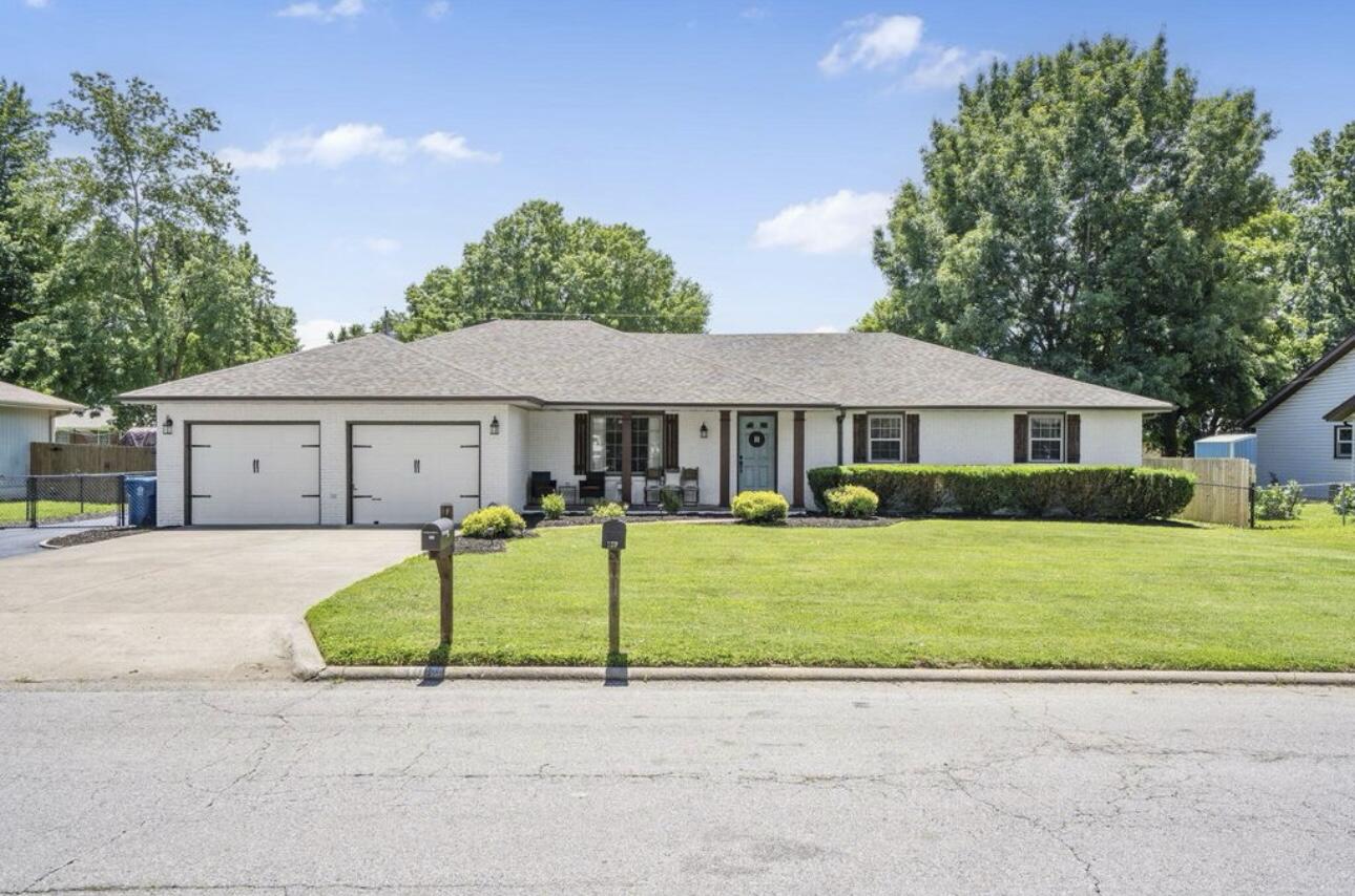 108 West Lorene Street Property Photo