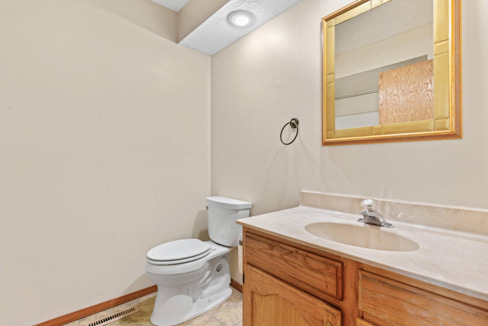 2132 South Golden Avenue Property Photo 20
