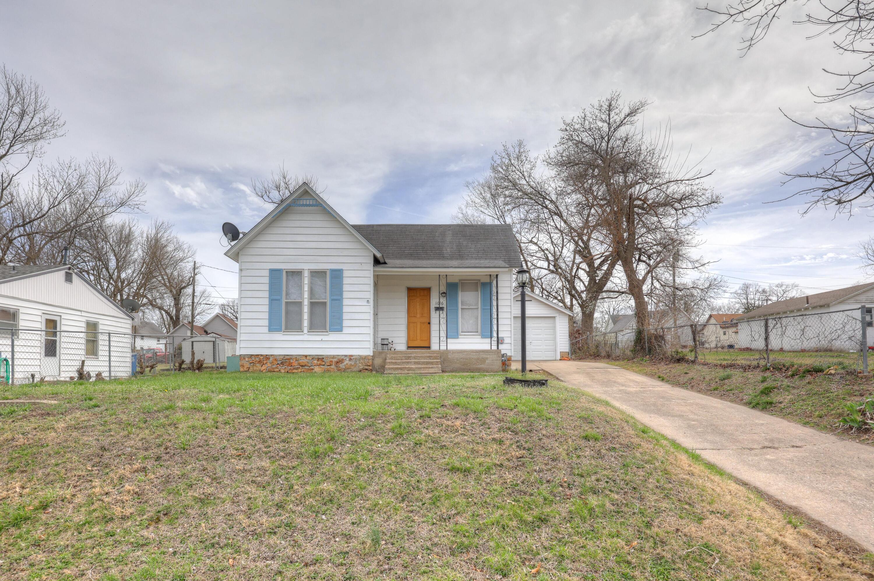 1016 Sycamore Property Photo