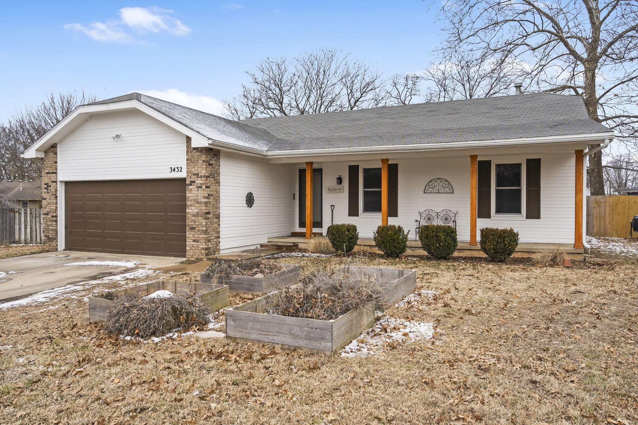 Rosewood Acres Real Estate Listings Main Image