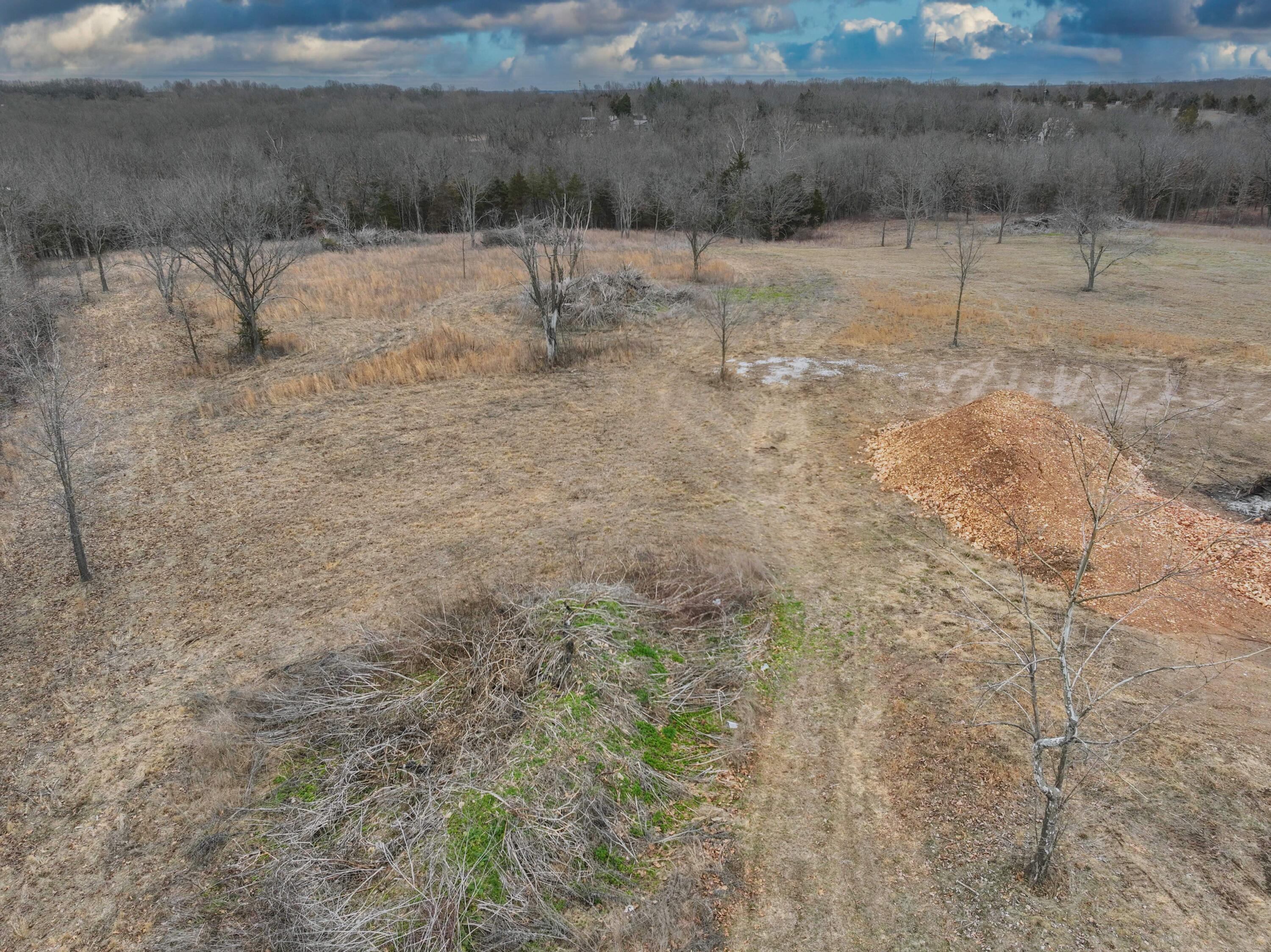 000 Country Meadow Estates Property Photo 8