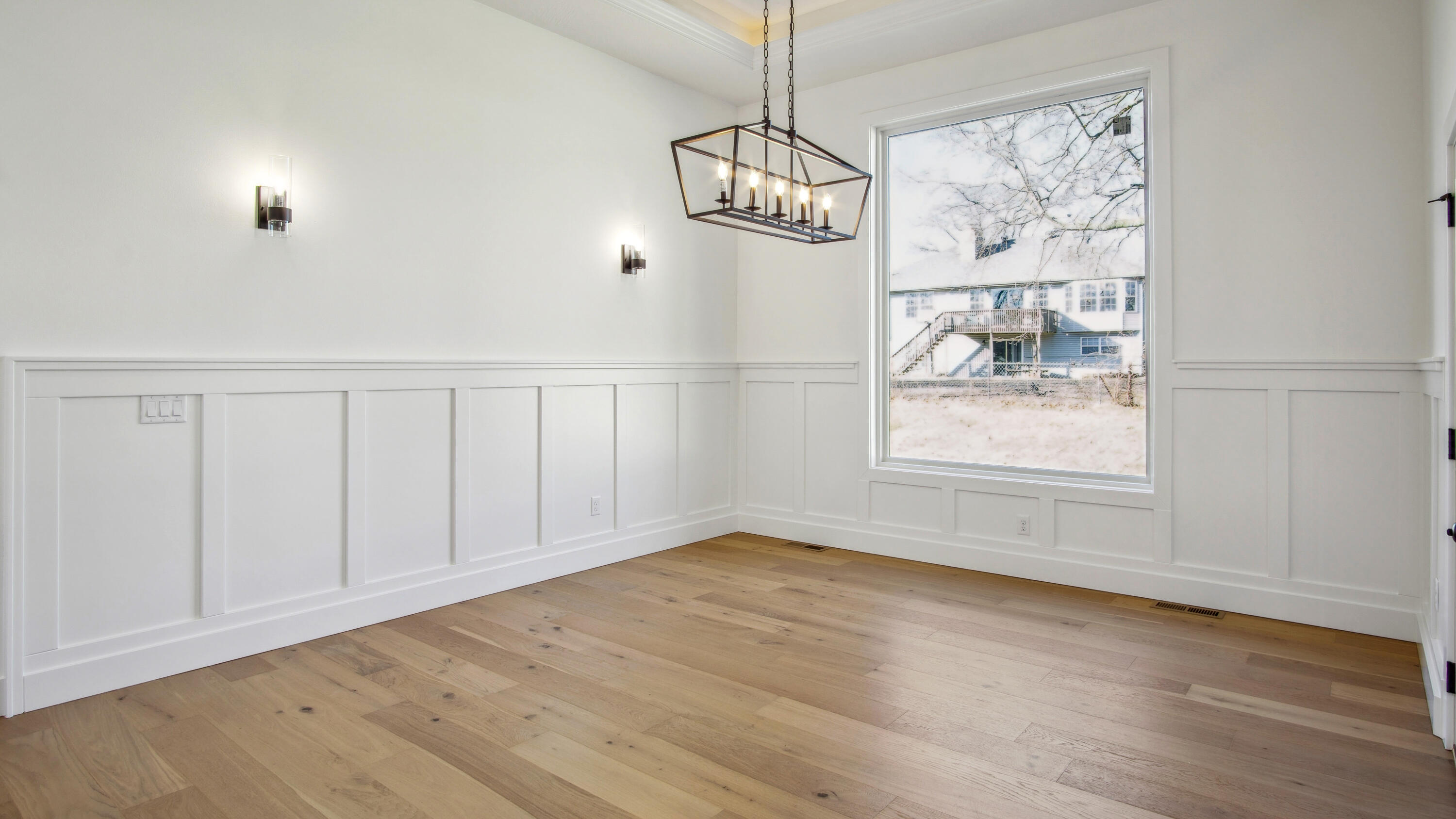3925 East Woodhue Street Property Photo 11