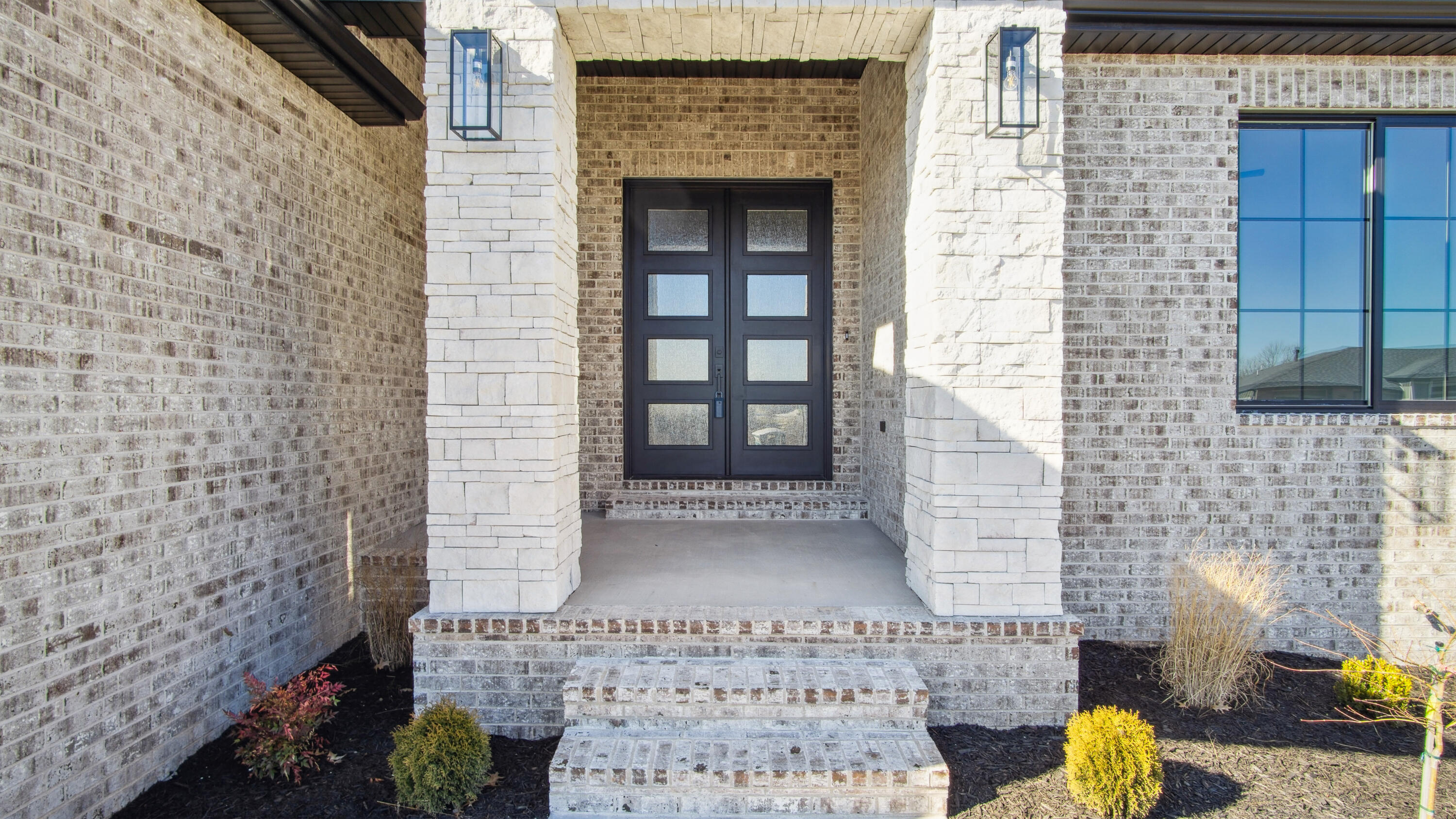 3925 East Woodhue Street Property Photo 42