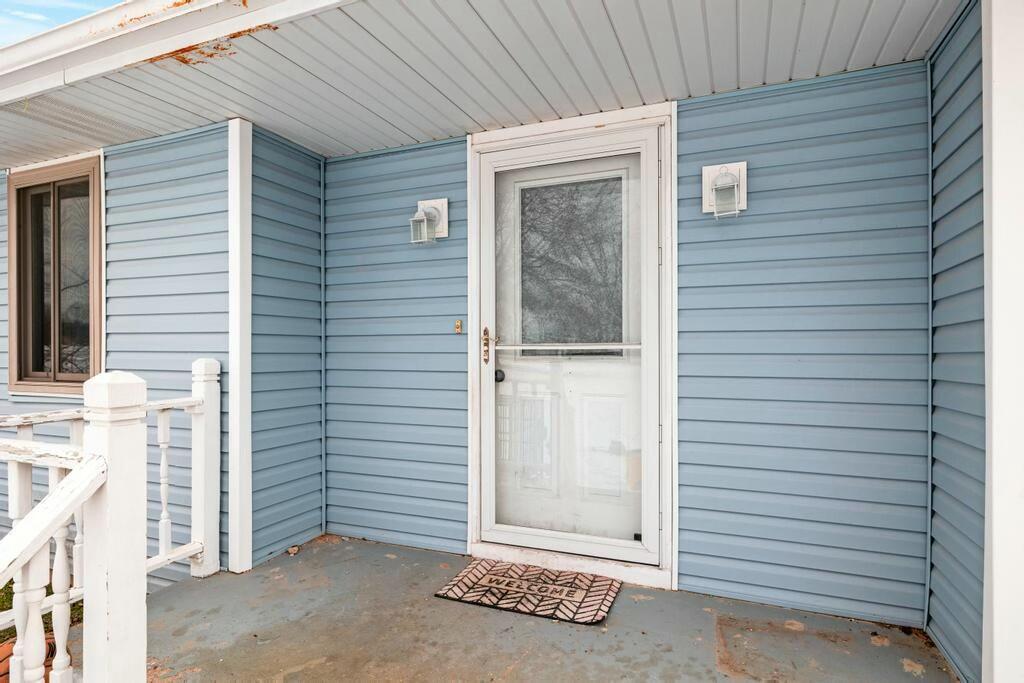1189 South Sha Ree Lane Property Photo 2