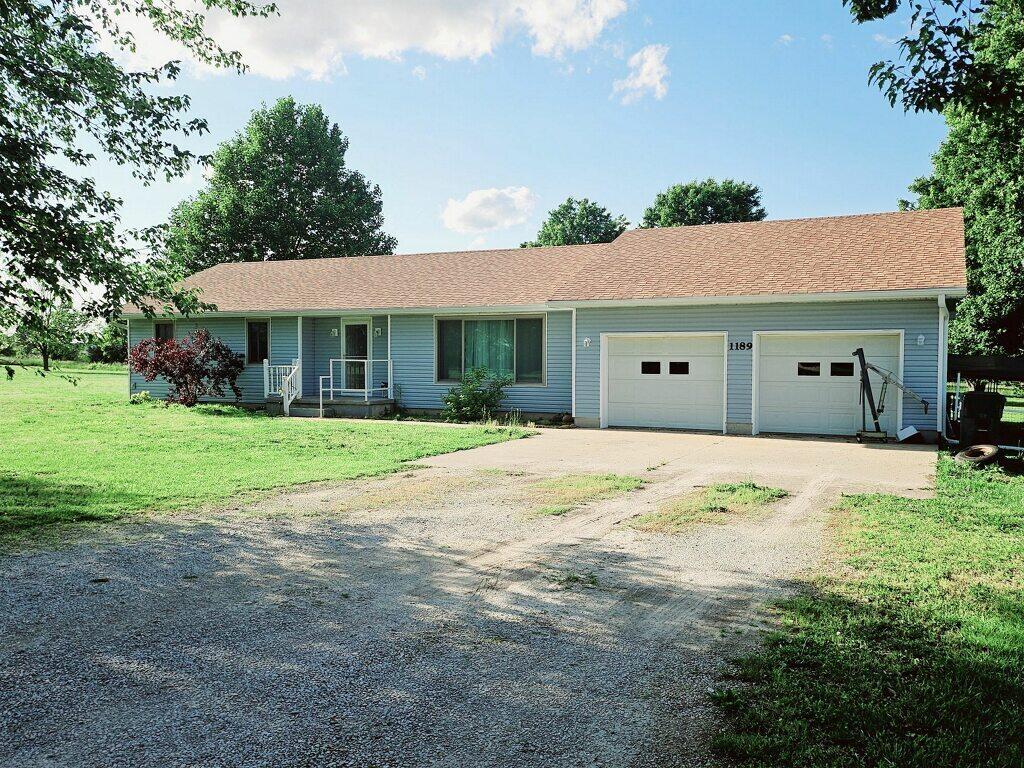 1189 South Sha Ree Lane Property Photo 2