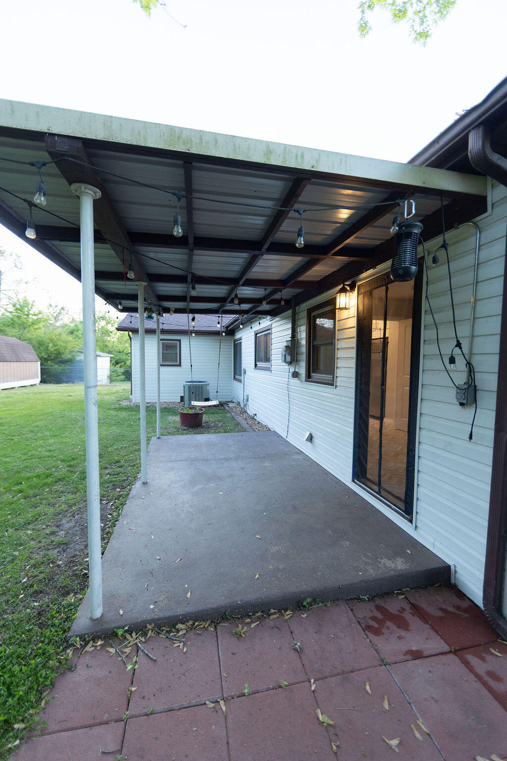 912 Armstrong Avenue Property Photo 36