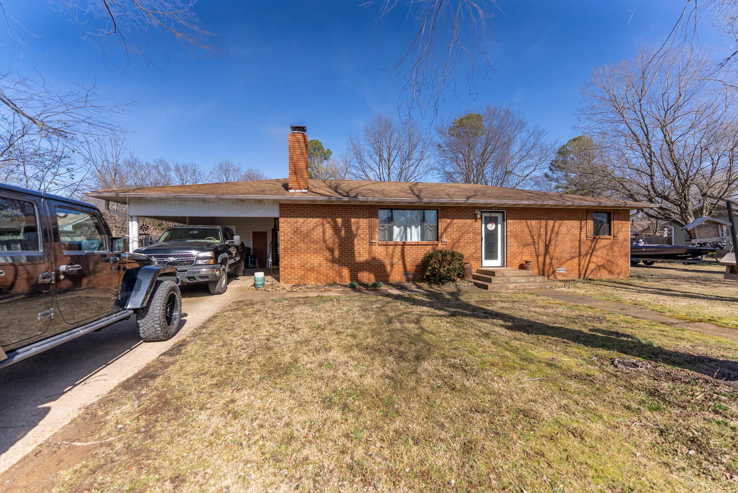 313 Beatrice Property Photo 4