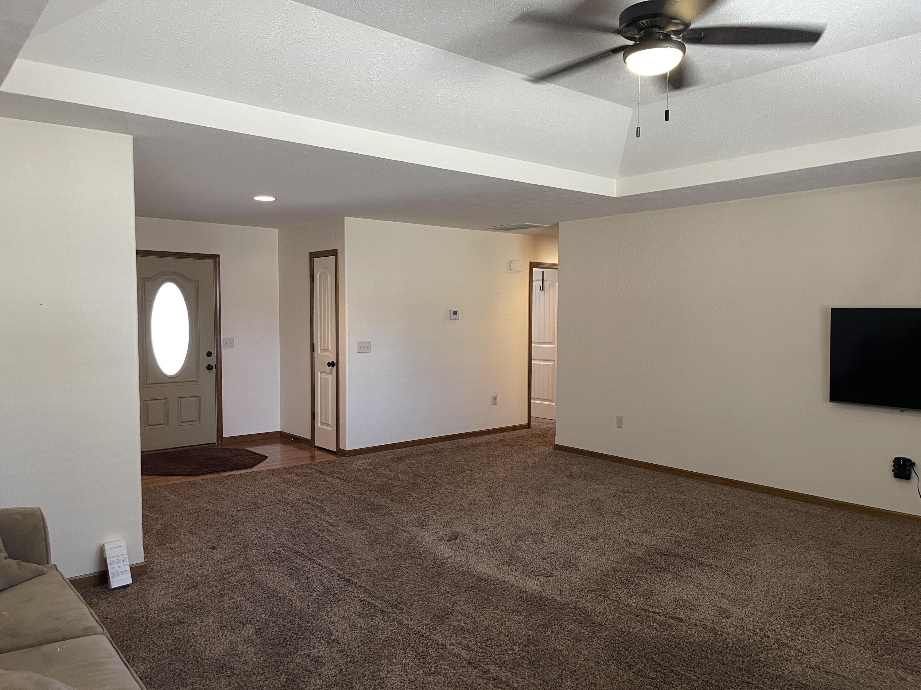 1365 South Mission Avenue Property Photo 6