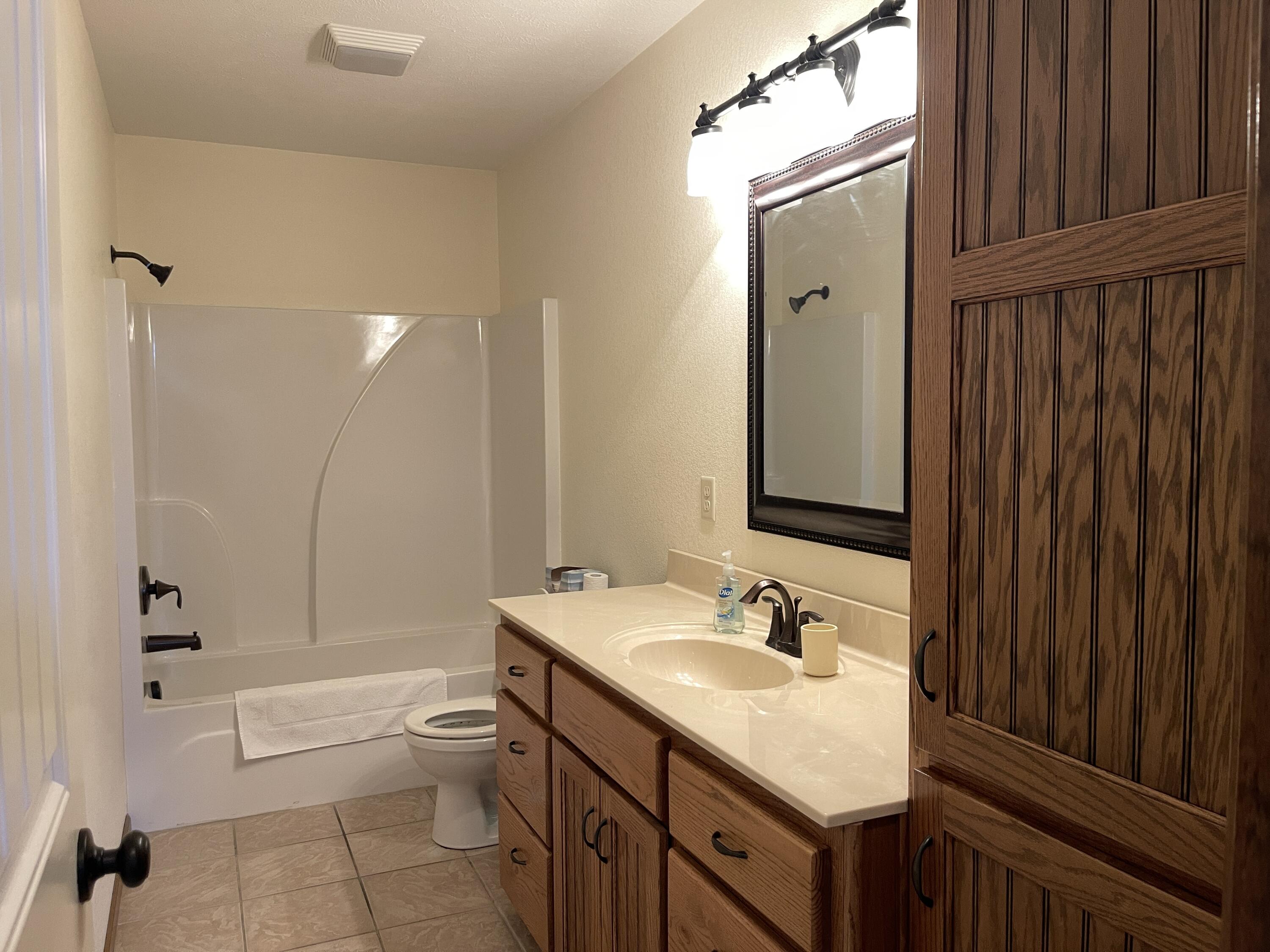 1365 South Mission Avenue Property Photo 24