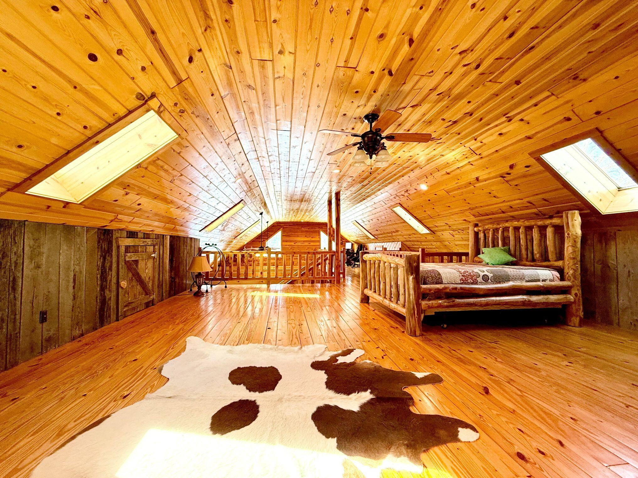 300 Roundup Lane Property Photo 35