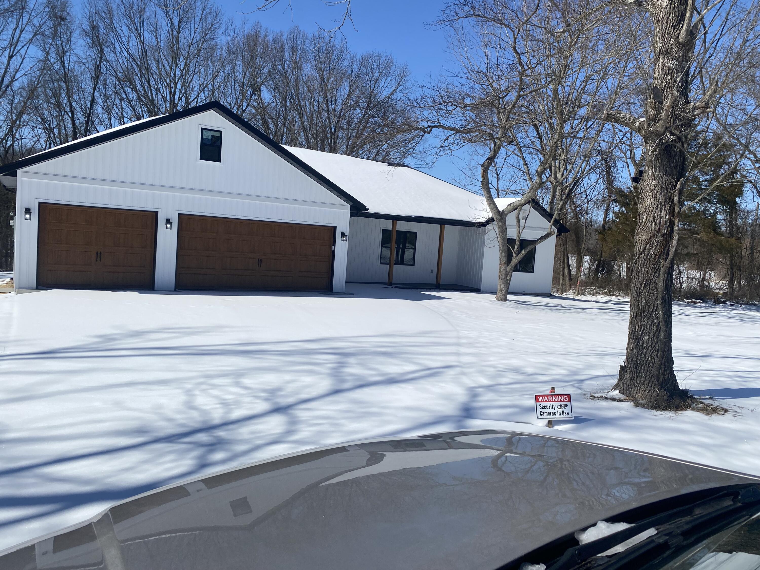153 Stoneshire Drive Property Photo 8
