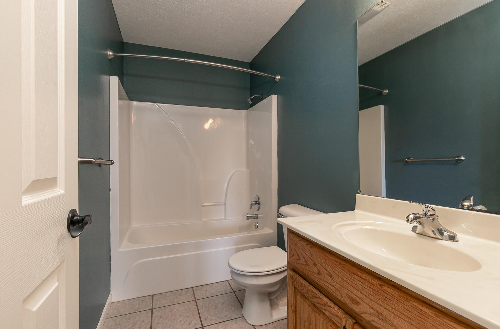 1175 East Maupin Street Property Photo 14