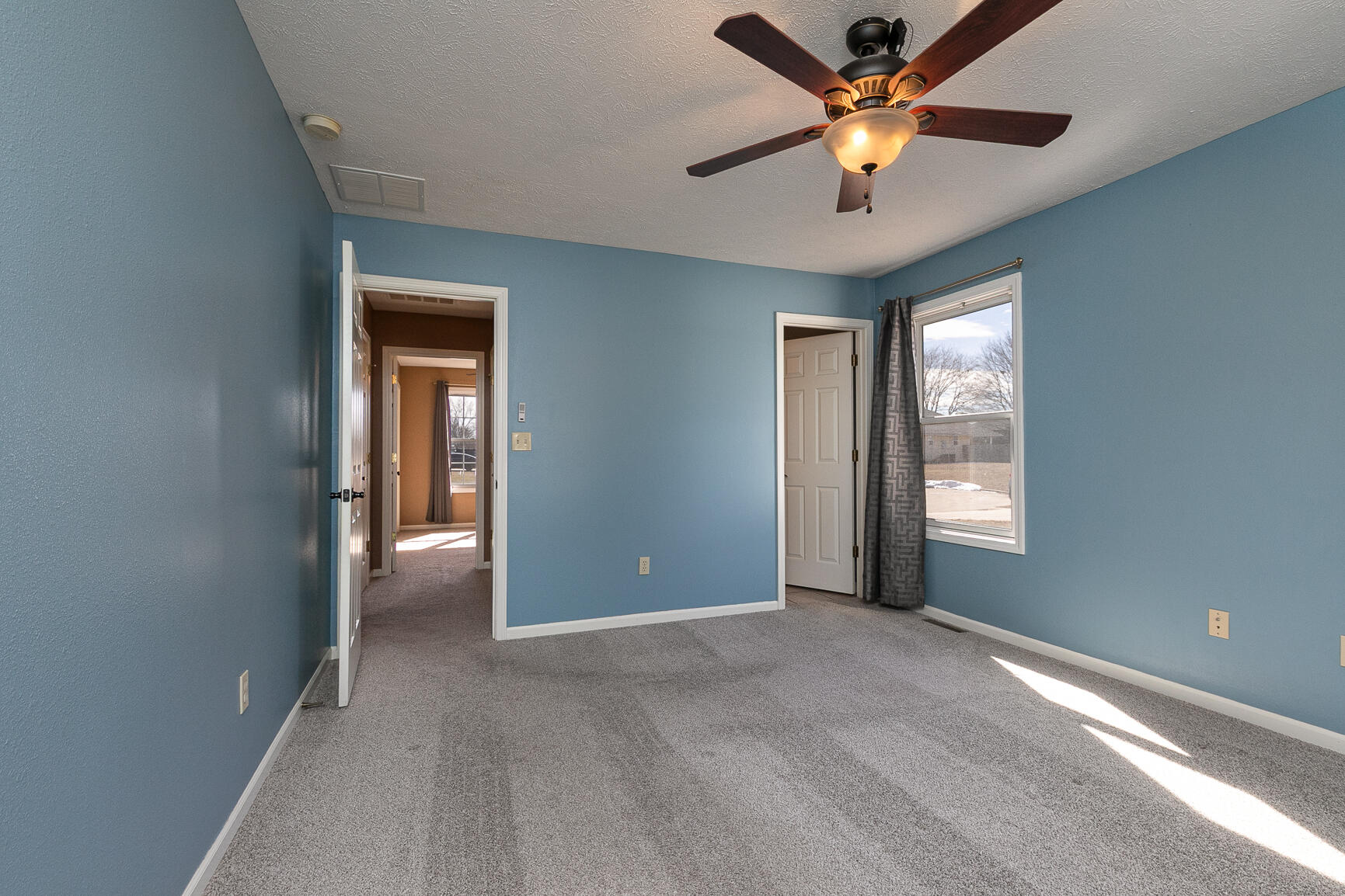 1175 East Maupin Street Property Photo 15