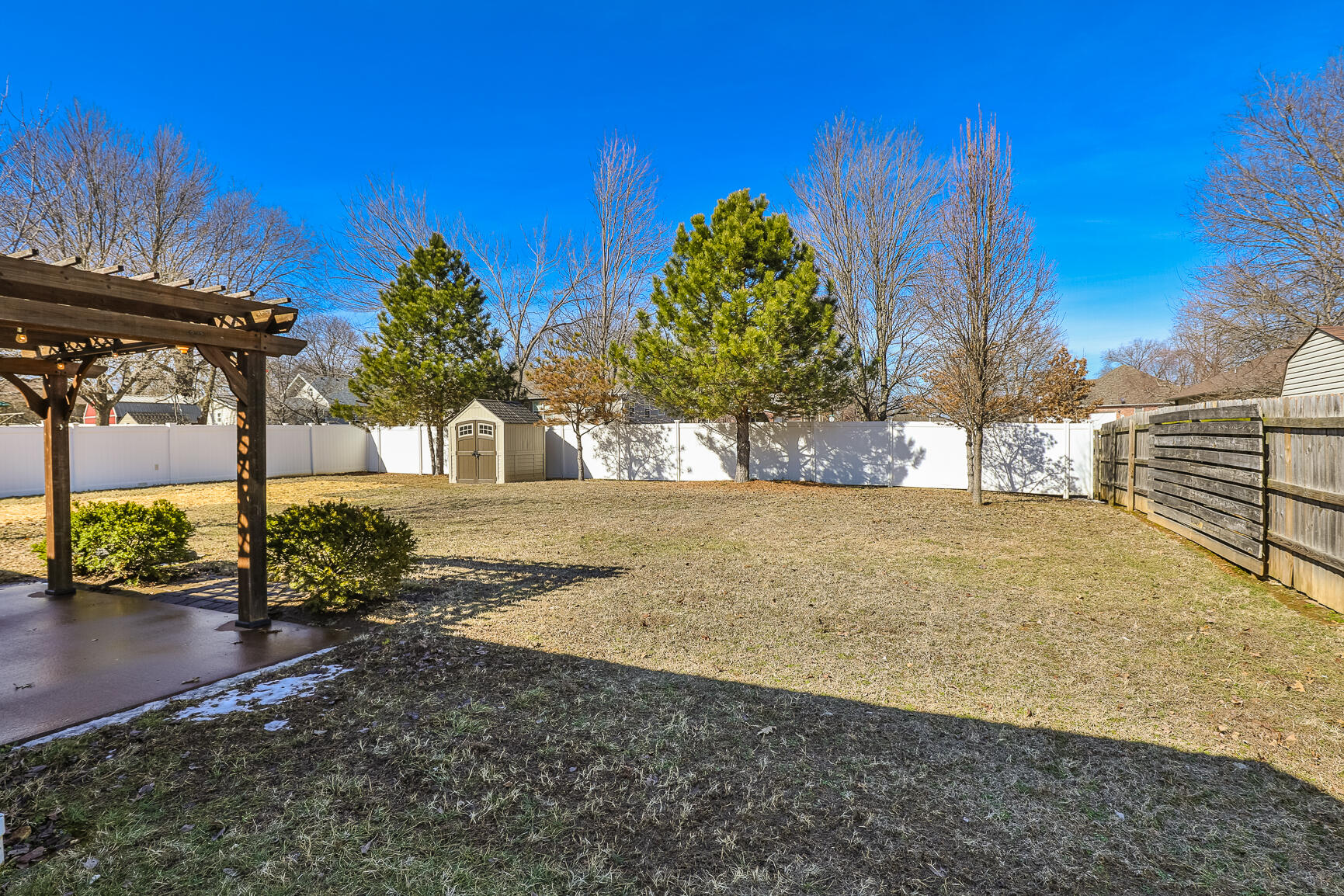1175 East Maupin Street Property Photo 26