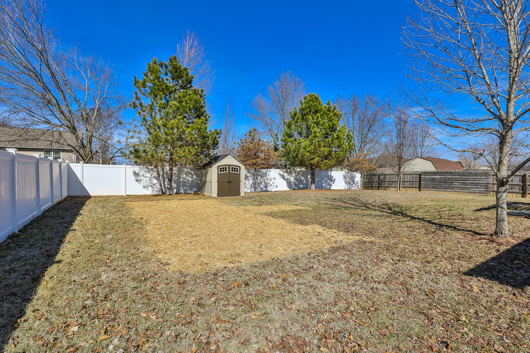 1175 East Maupin Street Property Photo 27