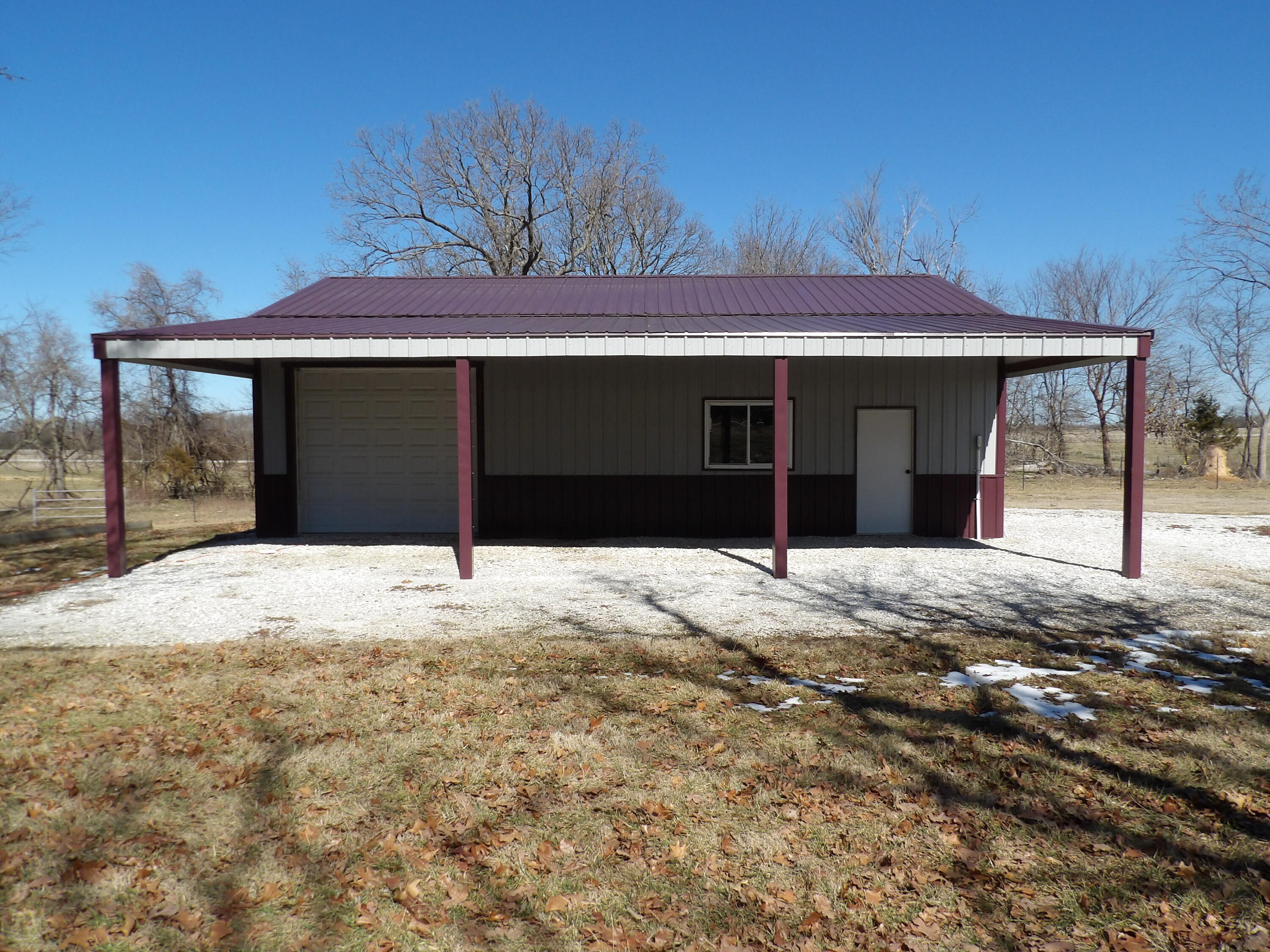 9855 Lawrence County Avenue Property Photo 6
