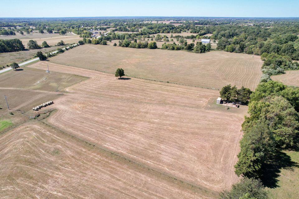 3709 East Shelby Road Property Photo 2