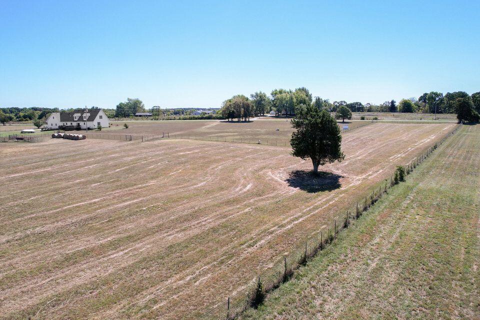 3709 East Shelby Road Property Photo 8