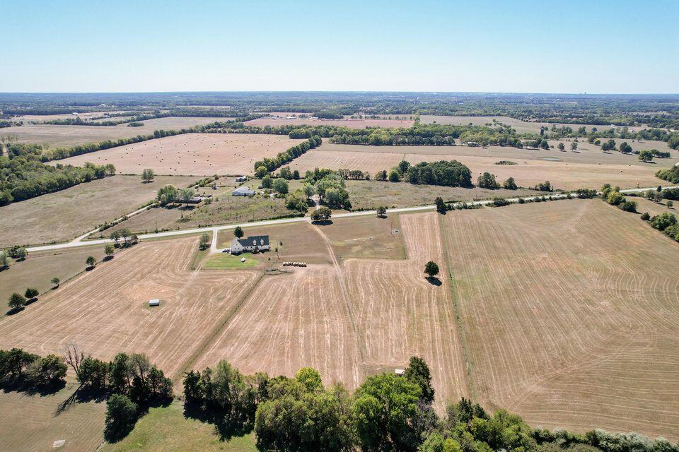 3709 East Shelby Road Property Photo 10