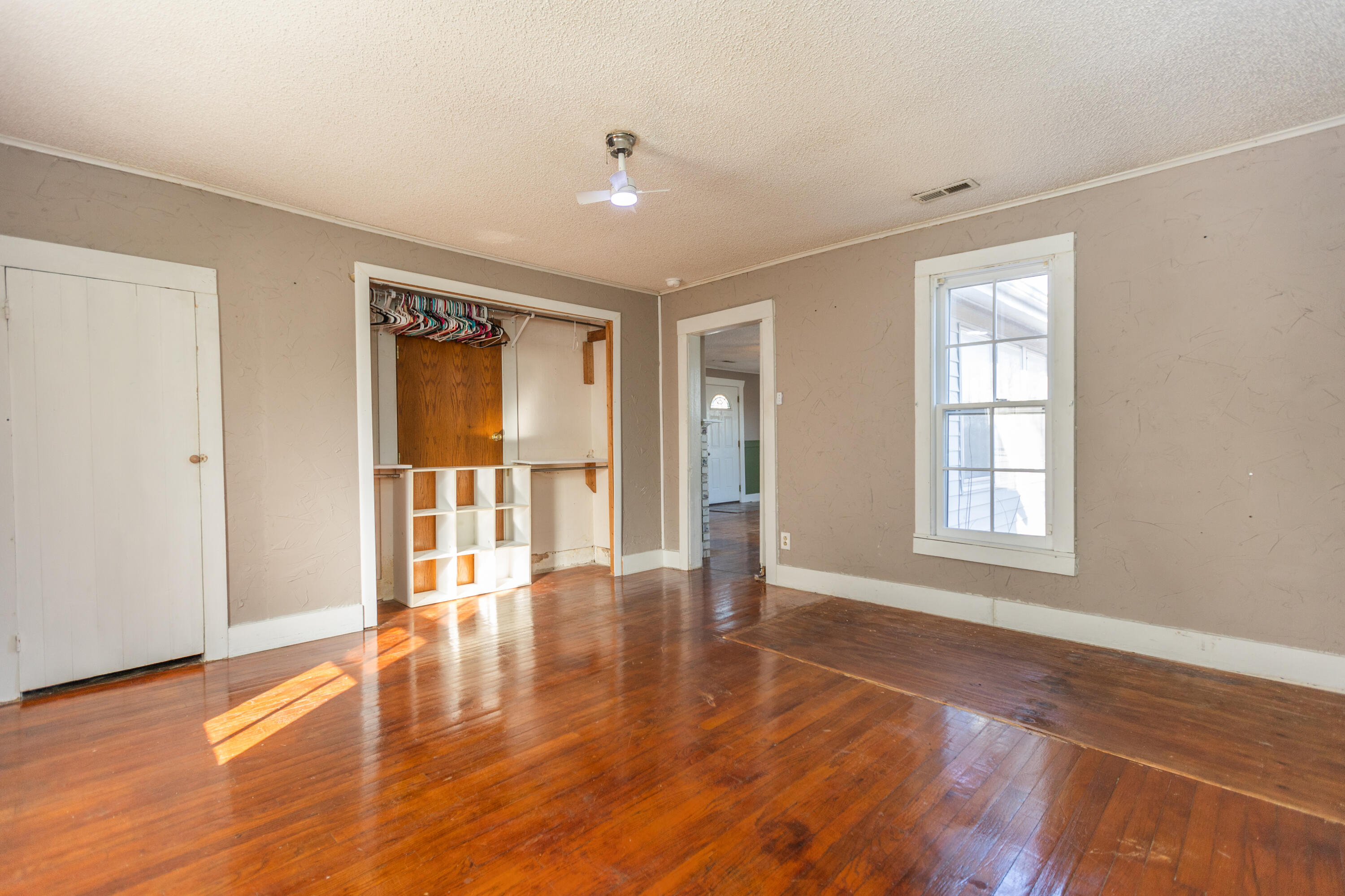 2809 North Campbell Avenue Property Photo 8