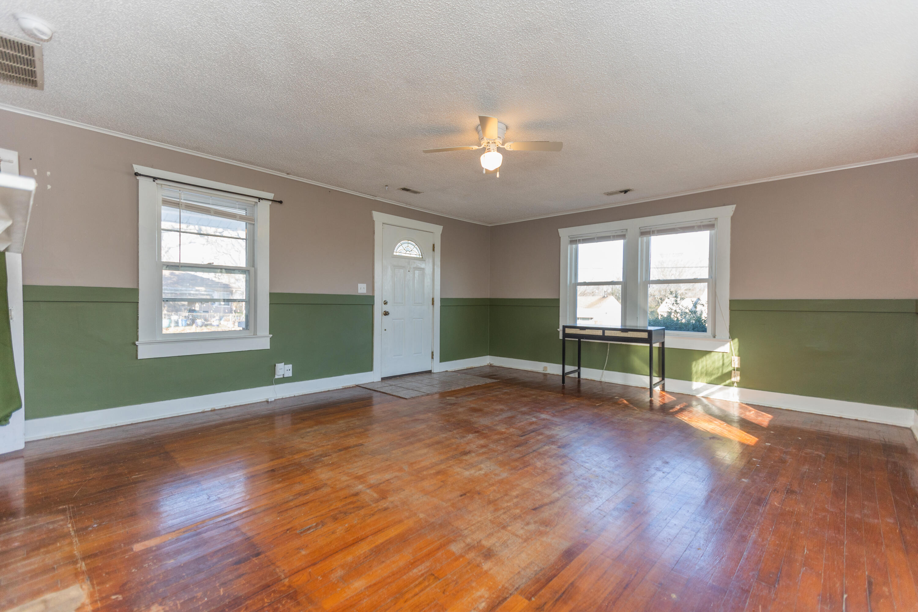 2809 North Campbell Avenue Property Photo 9