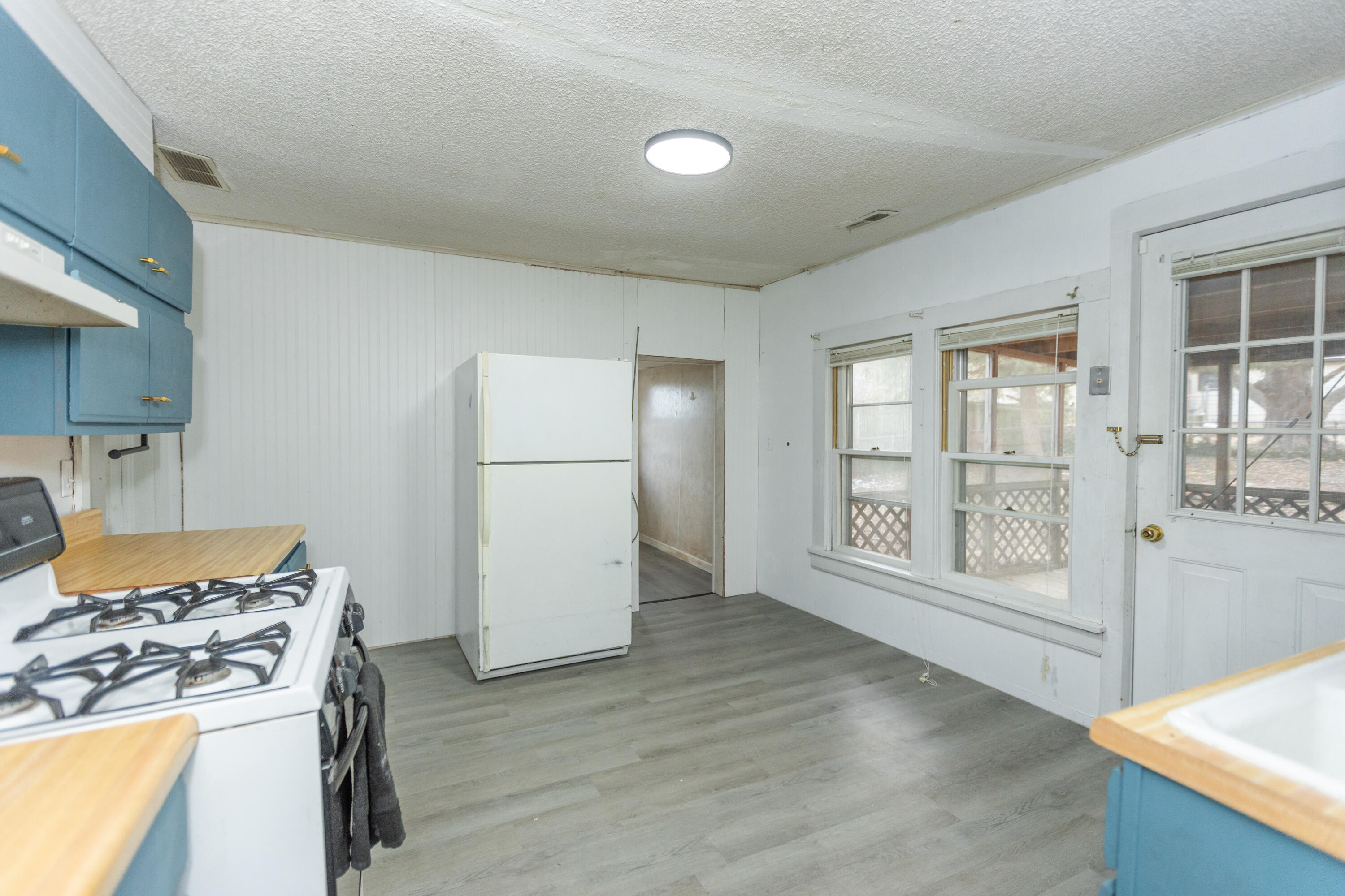 2809 North Campbell Avenue Property Photo 18