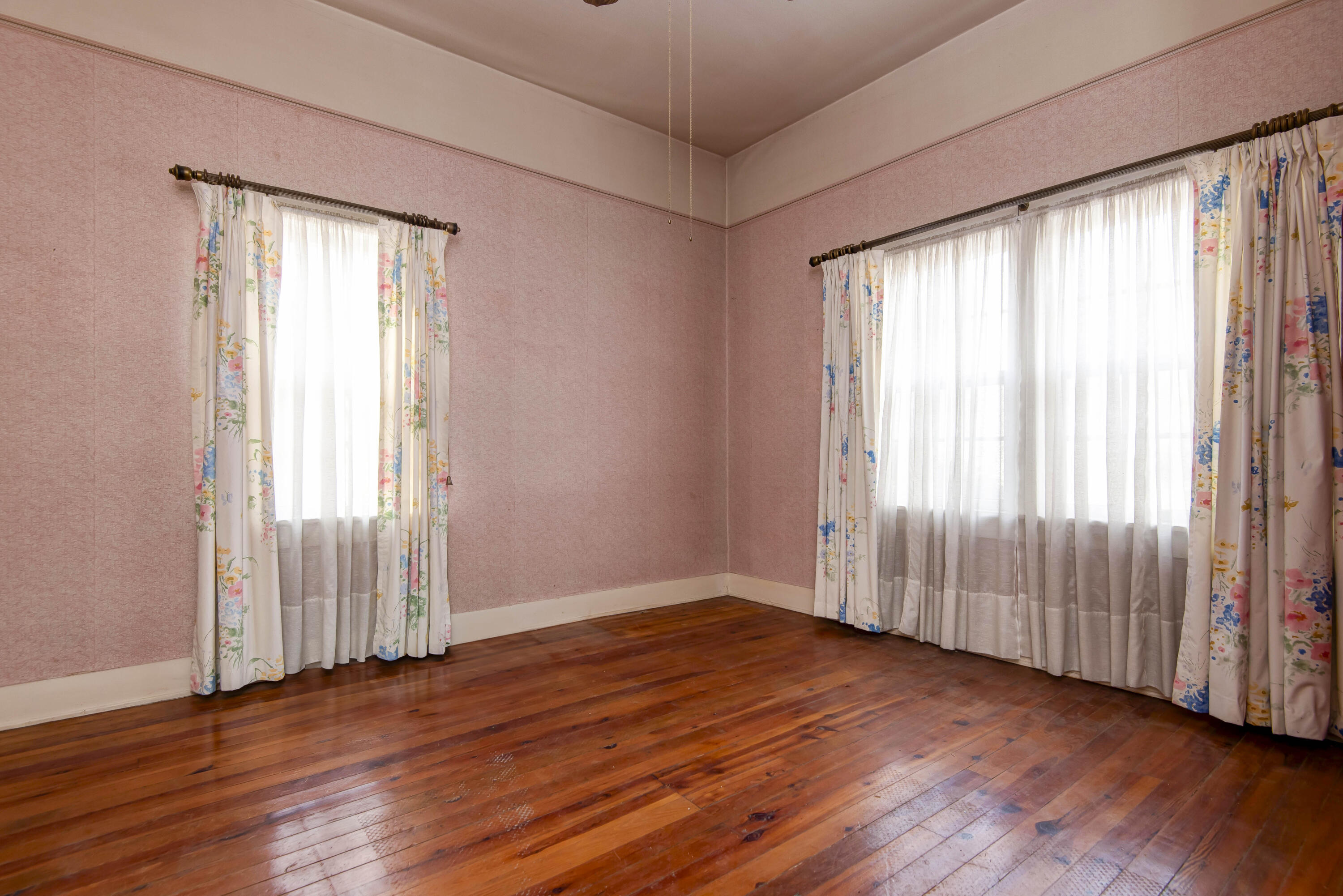 1448 North Clay Avenue Property Photo 6