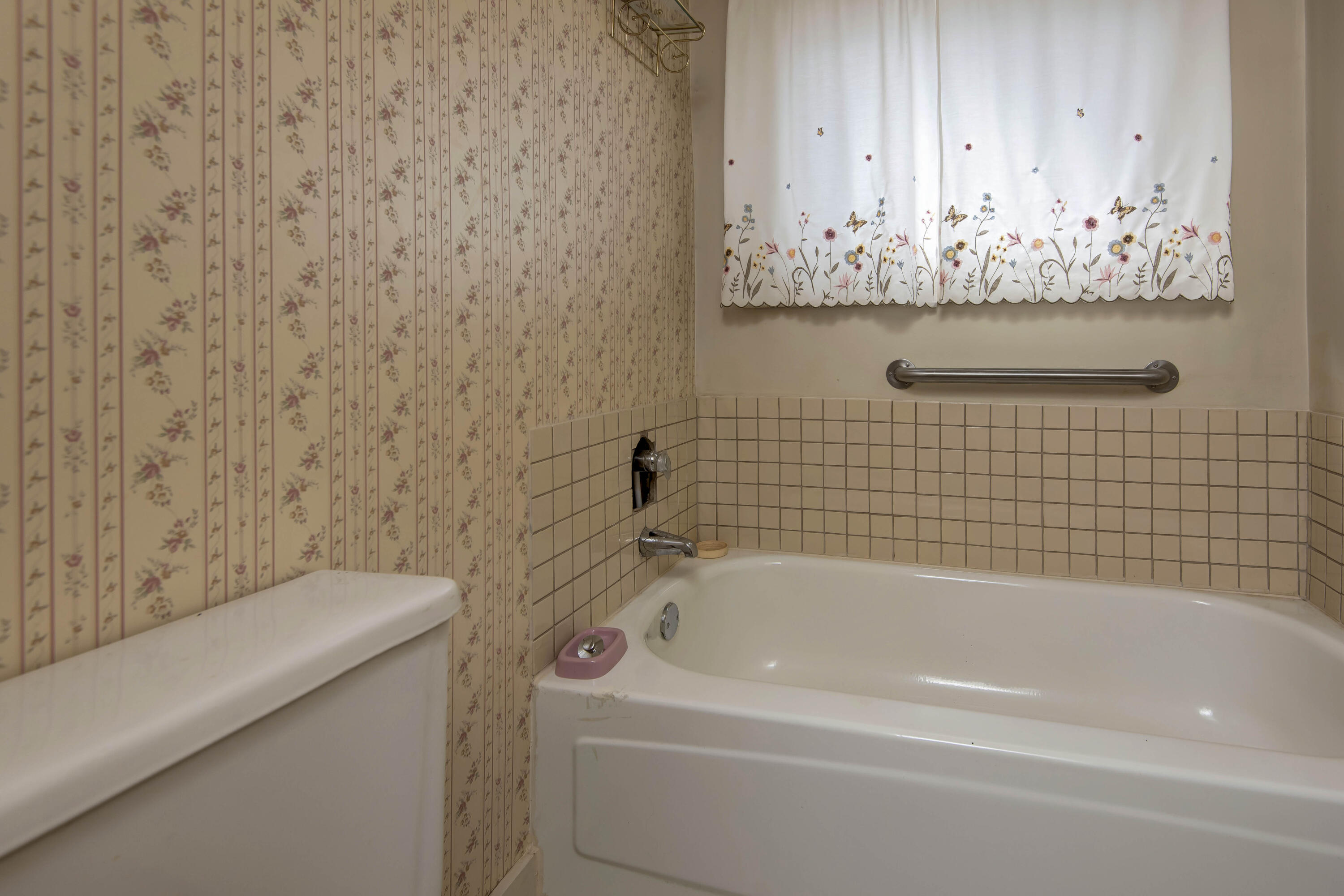 1448 North Clay Avenue Property Photo 7