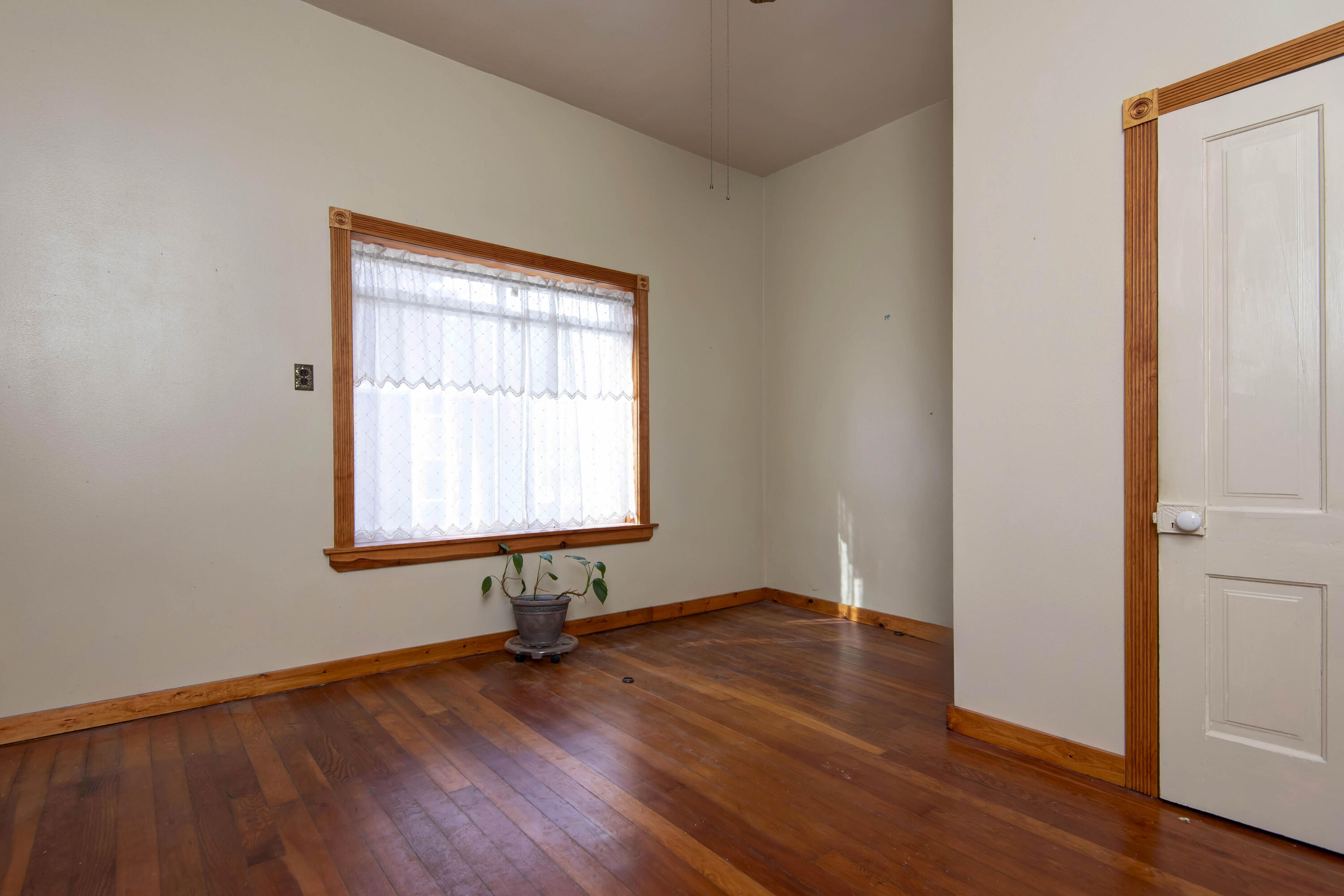 1448 North Clay Avenue Property Photo 9