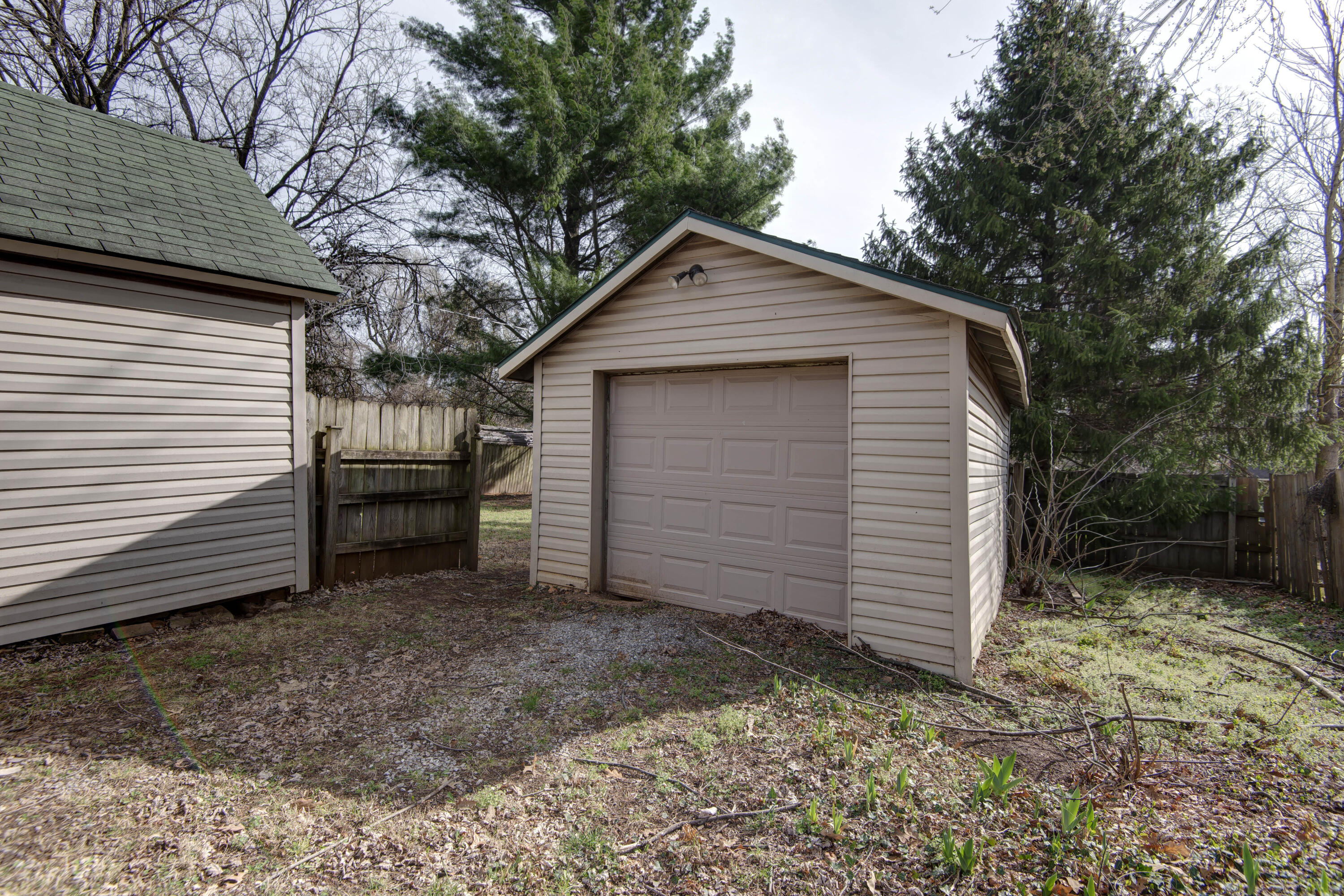 1448 North Clay Avenue Property Photo 13