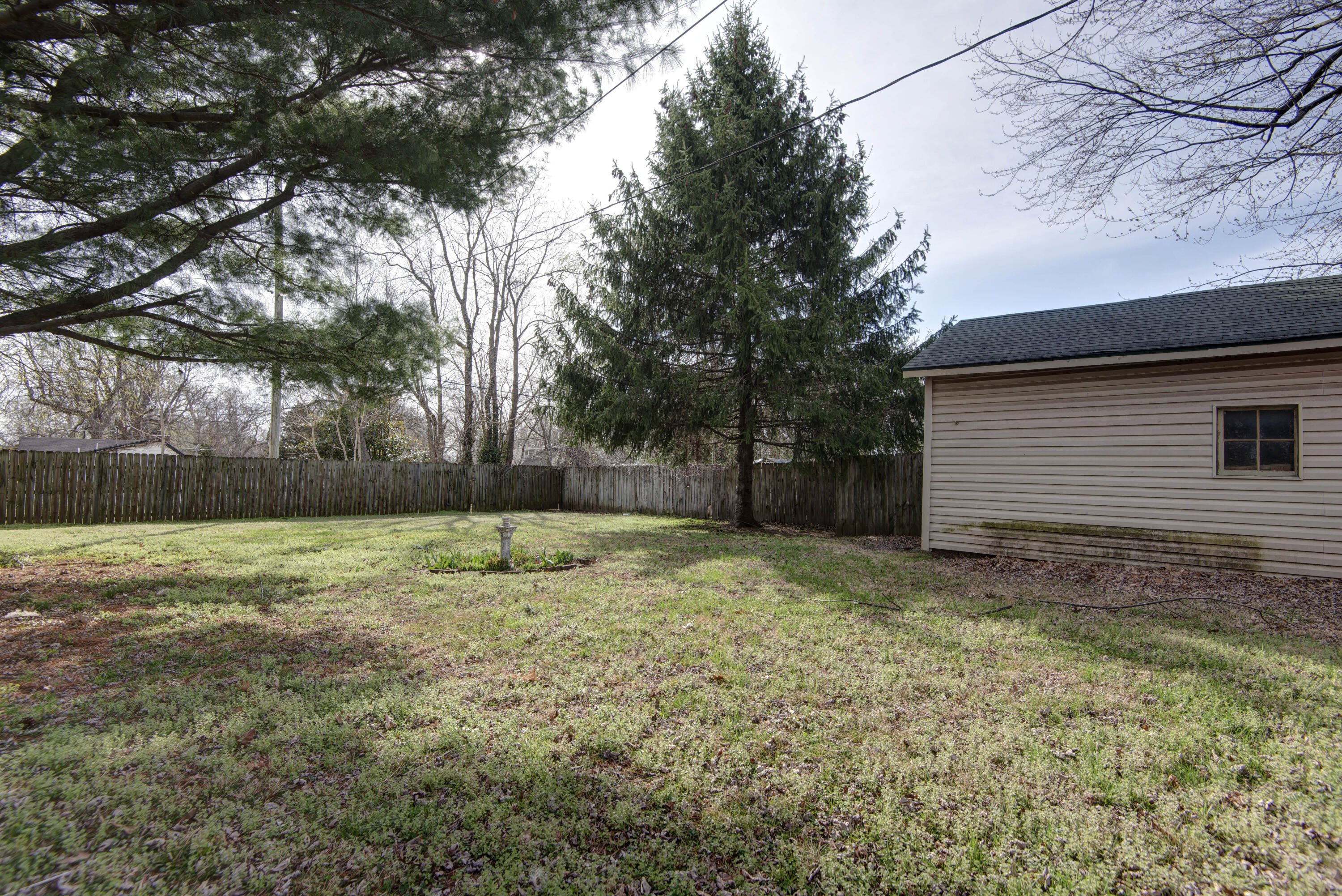 1448 North Clay Avenue Property Photo 16