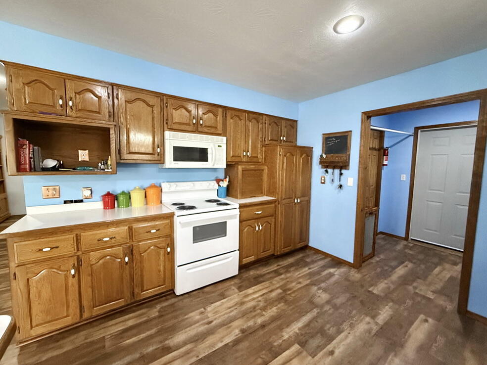 3350 South 315 Road Property Photo 16