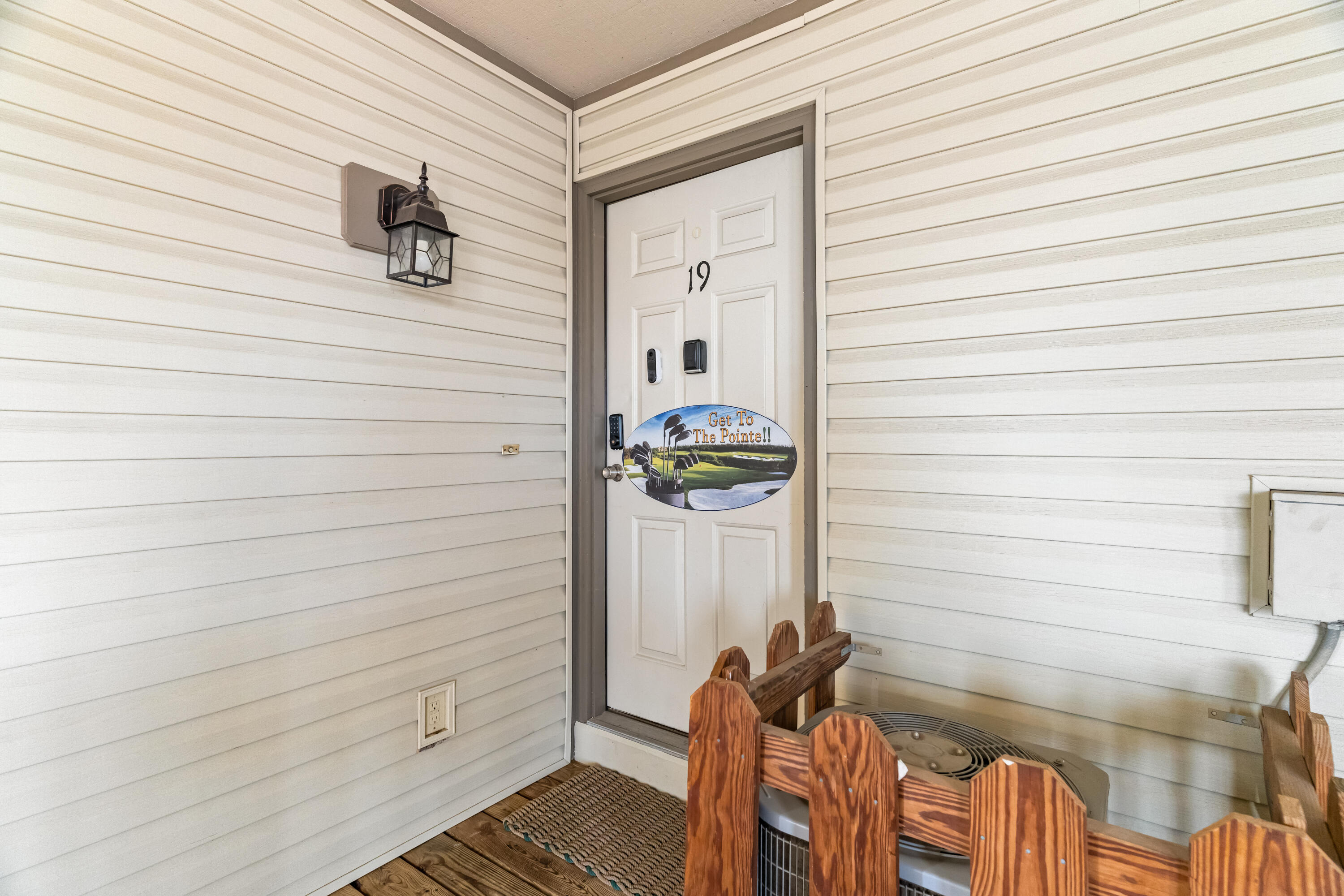187 Clubhouse Drive Property Photo 6