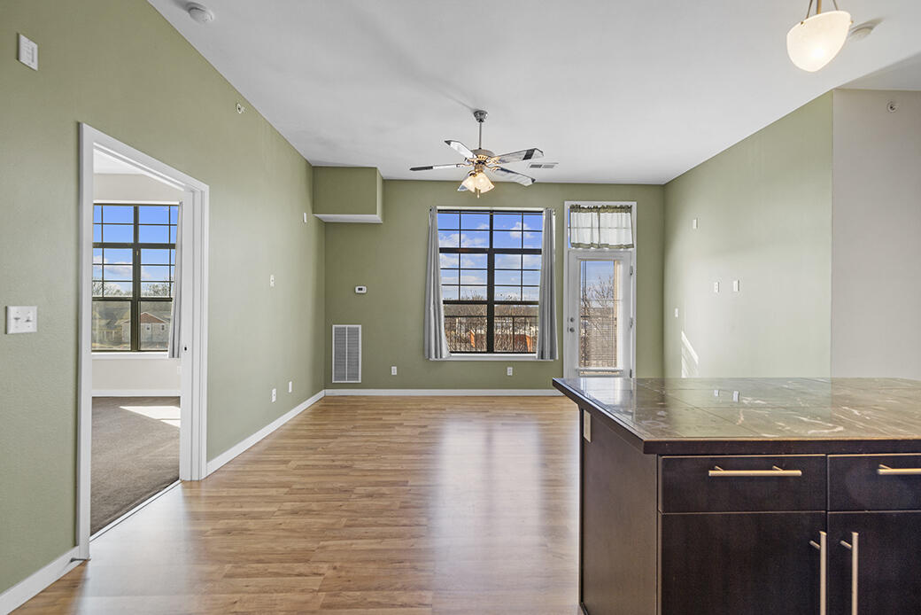 623 West Walnut Street Property Photo 12